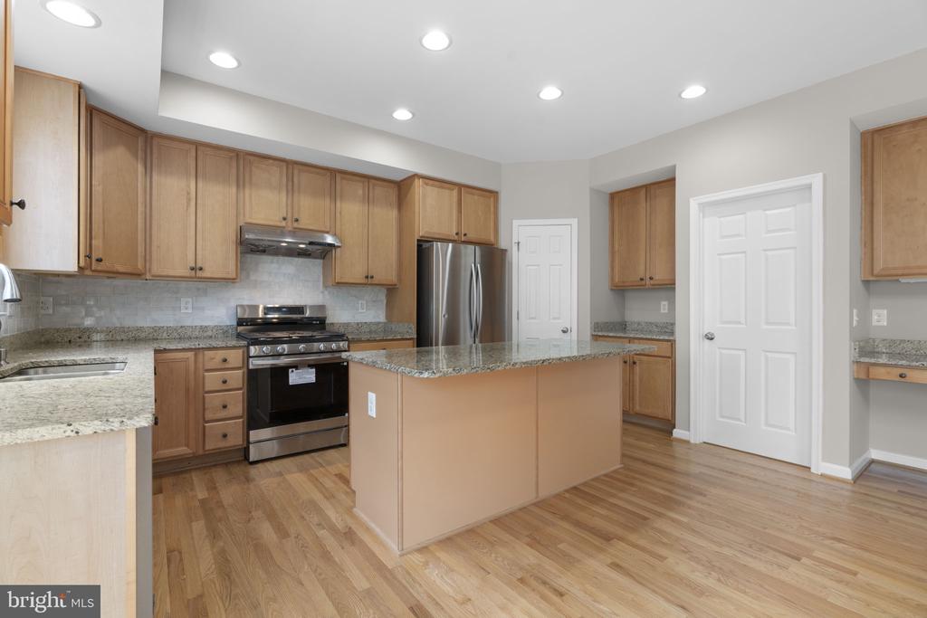 4625 CENTENNIAL LANE