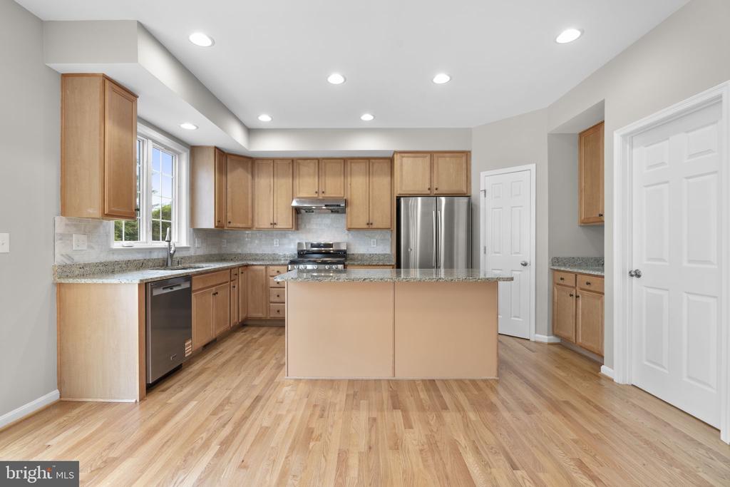 4625 CENTENNIAL LANE