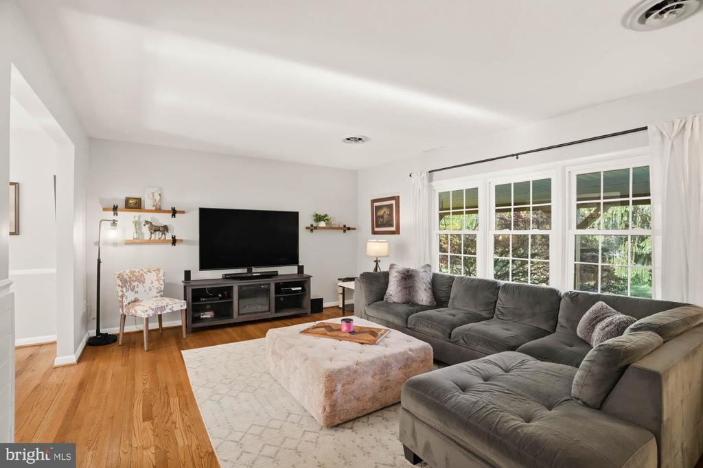 3122 EVERGREEN WAY