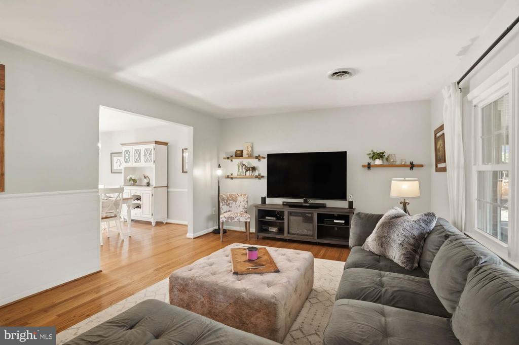 3122 EVERGREEN WAY