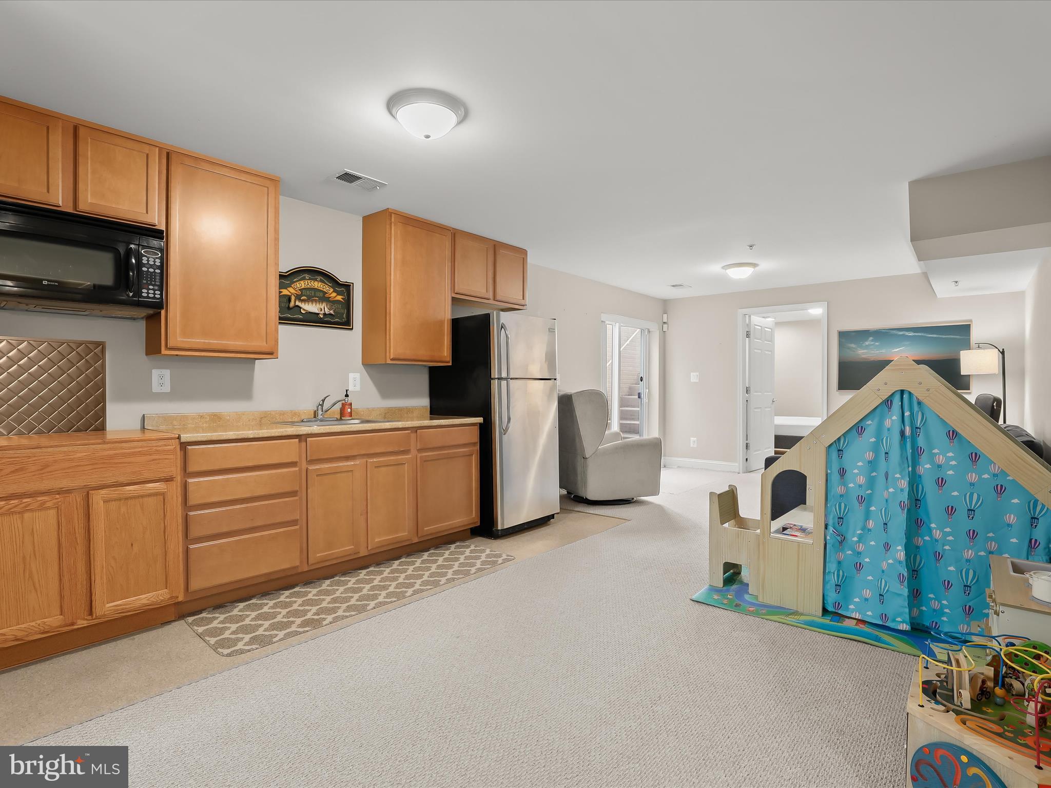 7213 GREENSPRING LANE