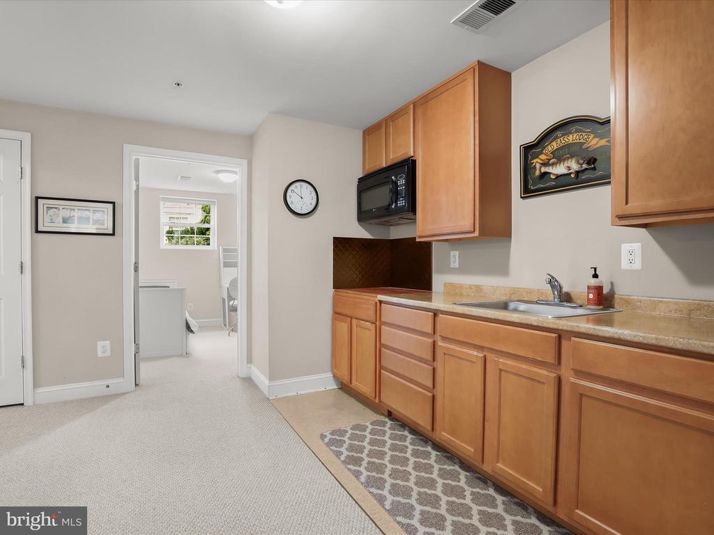 7213 GREENSPRING LANE