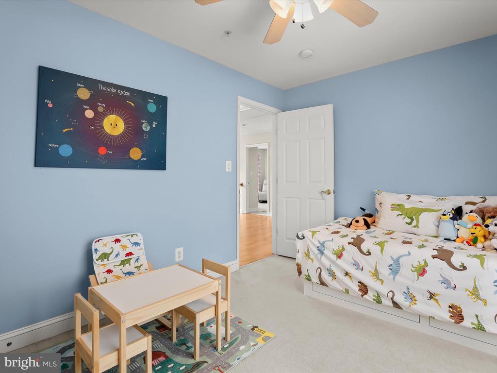7213 GREENSPRING LANE