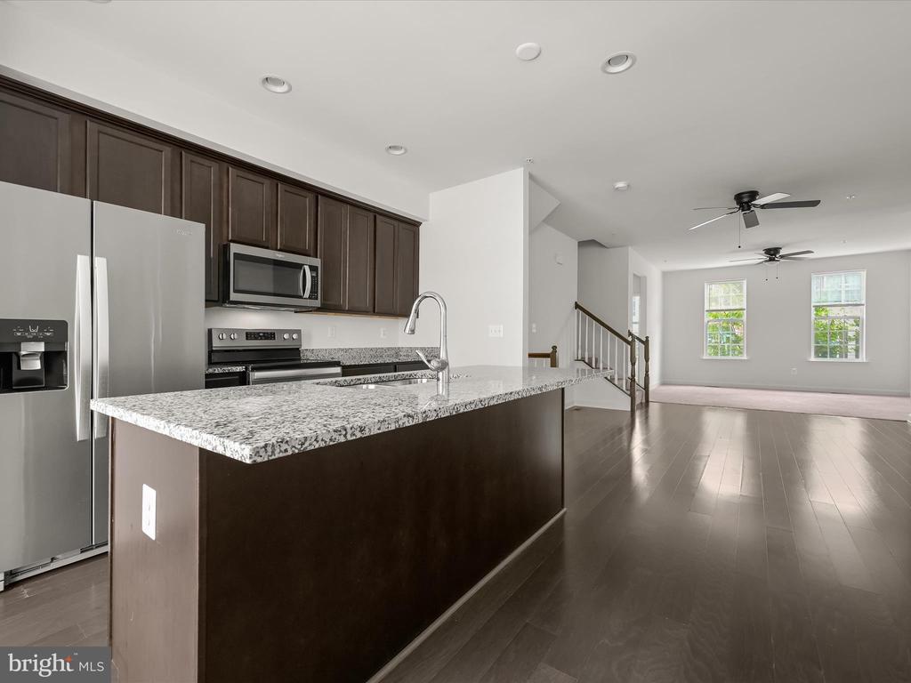 7204 WOOD TRAIL DRIVE