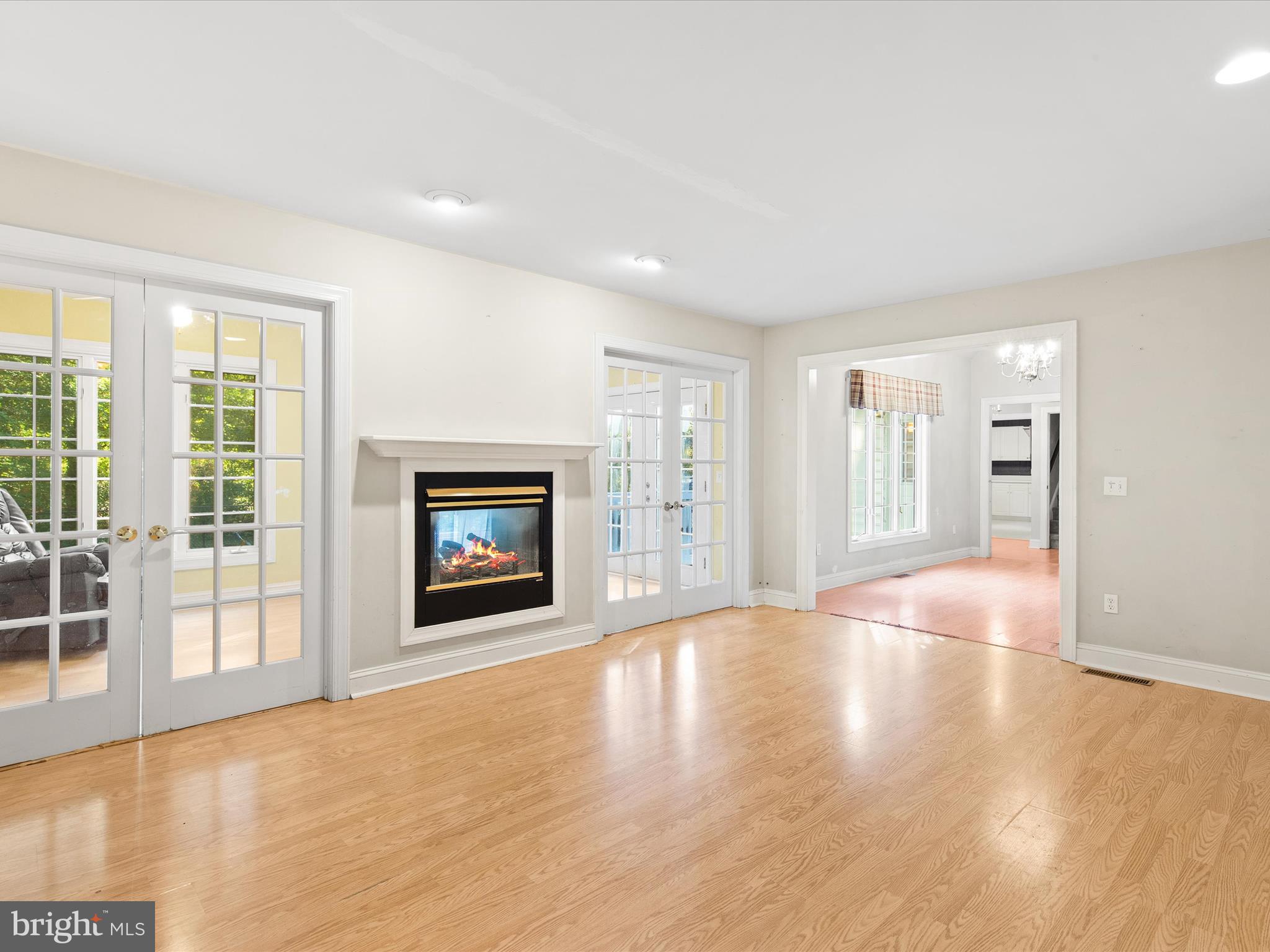 27671 RIVERSIDE DRIVE EXT