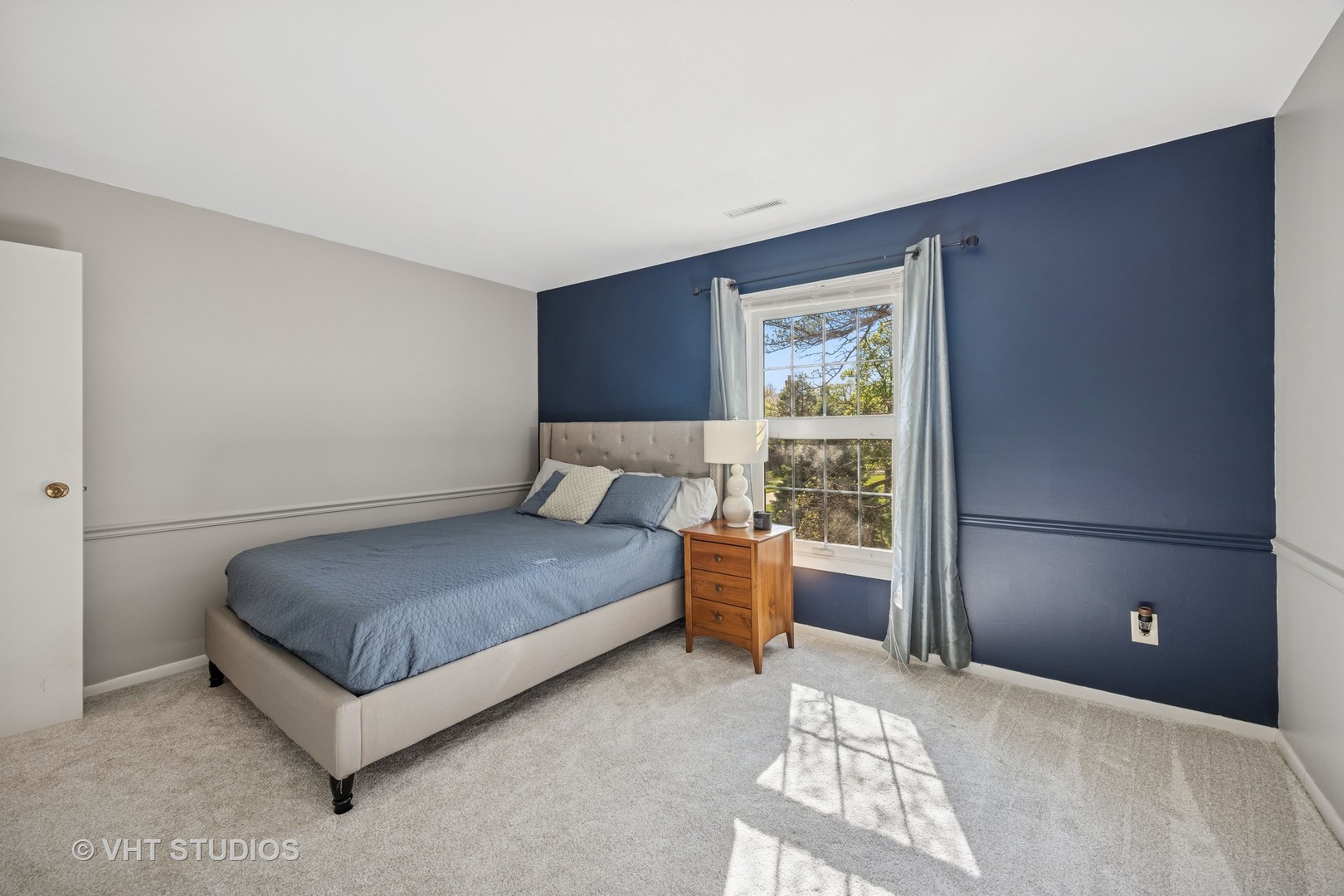 530 Devonshire Lane Unit: 12