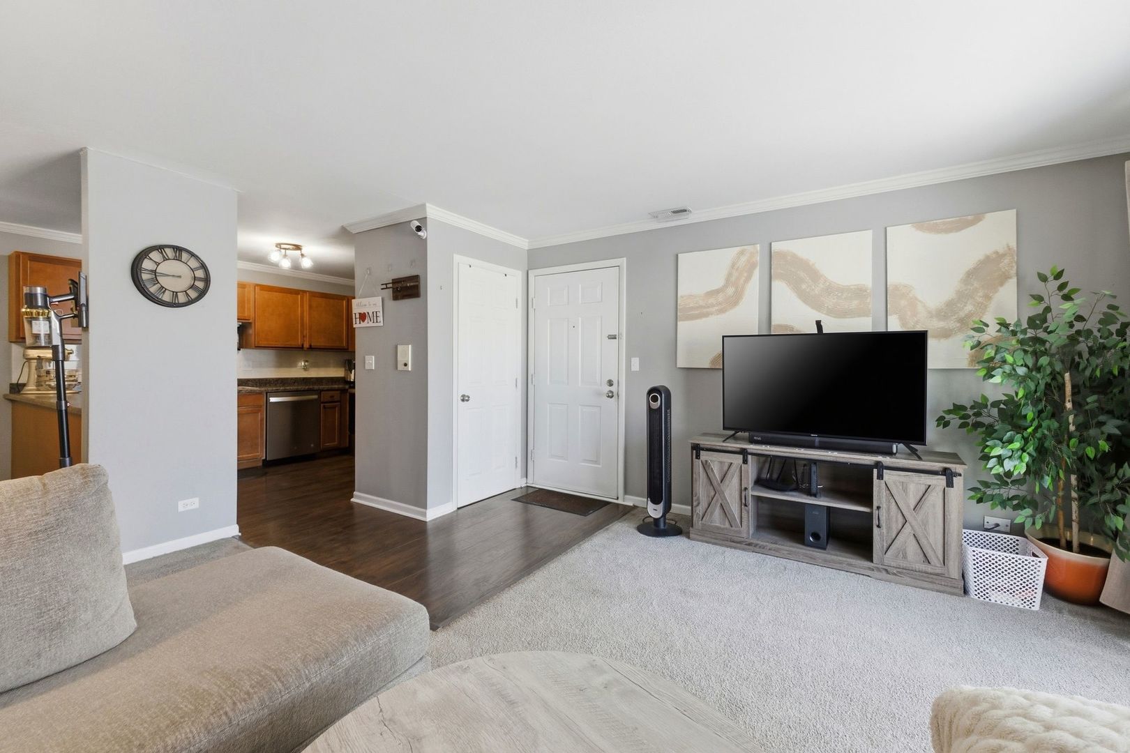 963 Golf Course Road Unit: 5