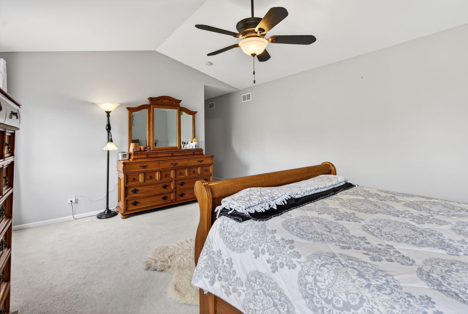 2107 Fairview Lane