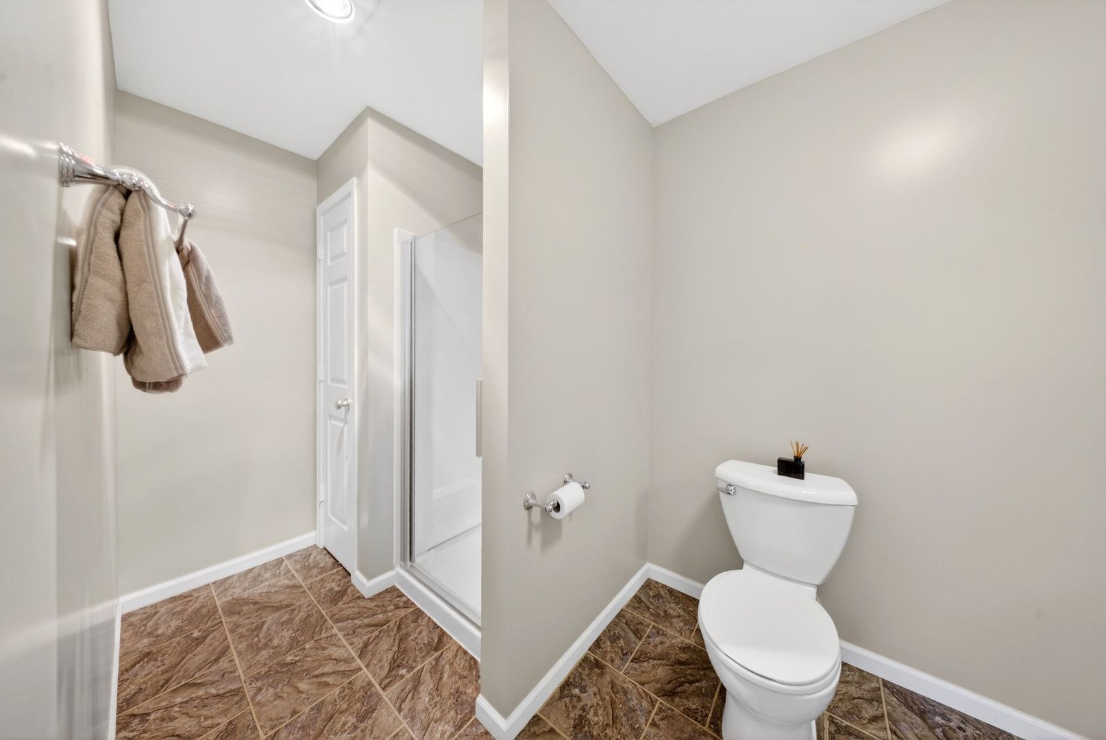 2107 Fairview Lane