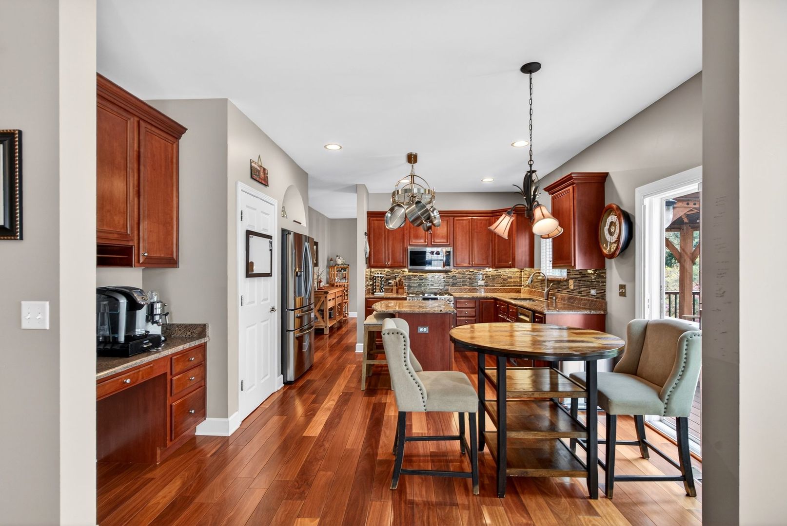 2107 Fairview Lane