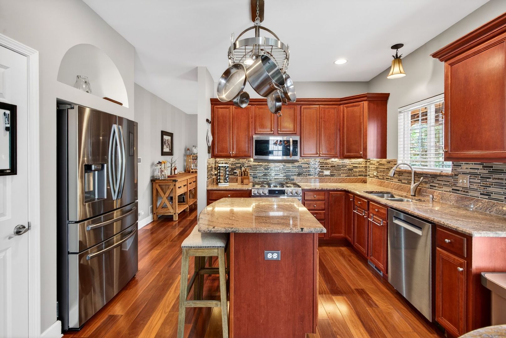 2107 Fairview Lane