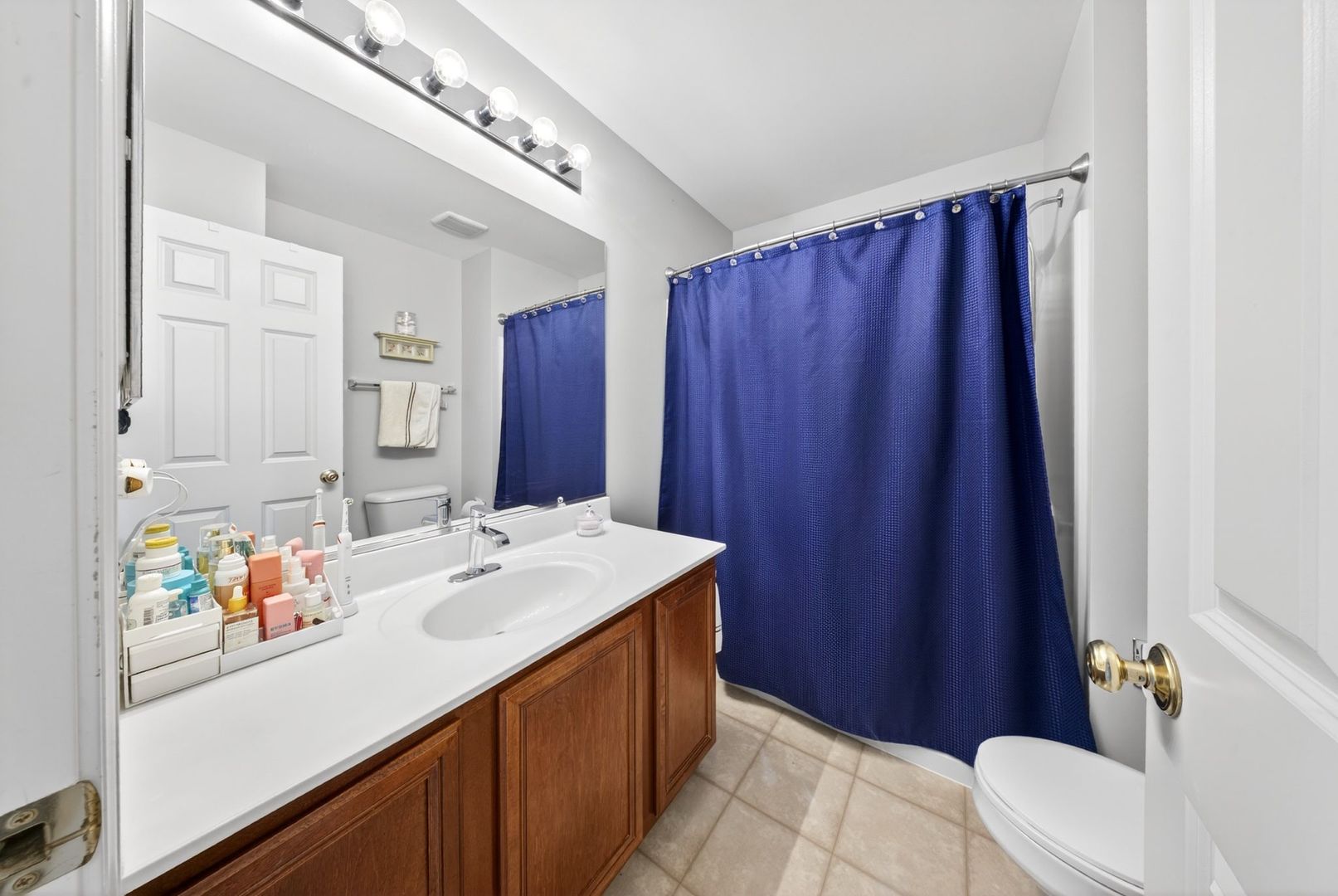 2107 Fairview Lane