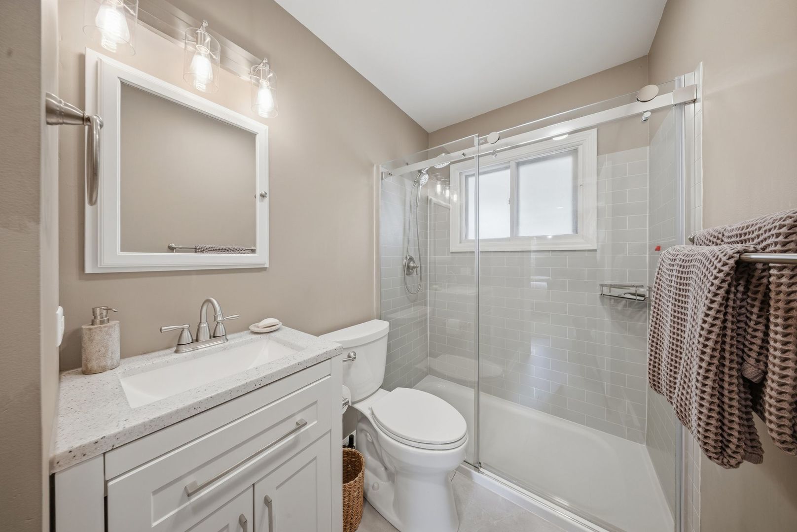 11N980 Almora Terrace