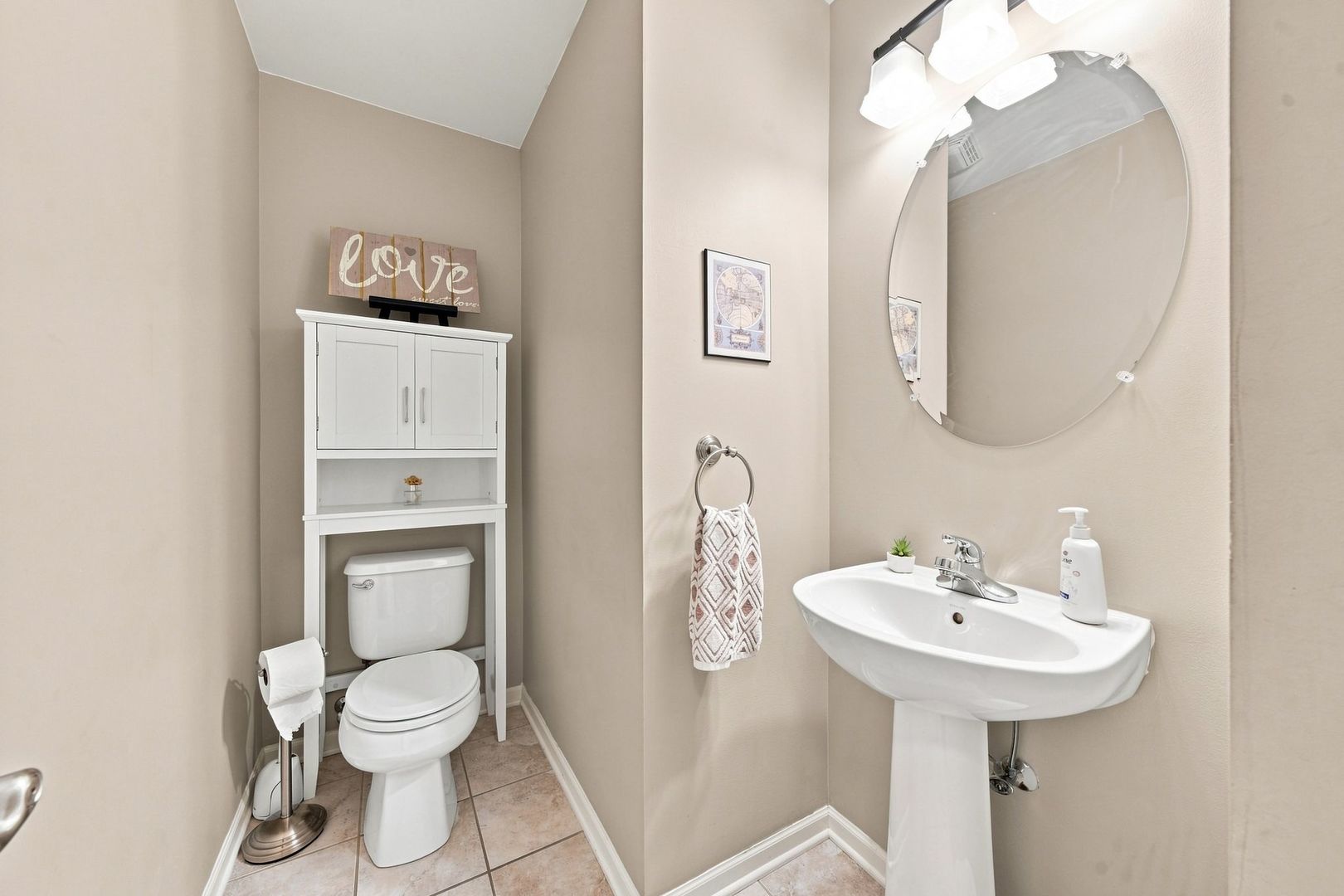 1493 Yosemite Circle