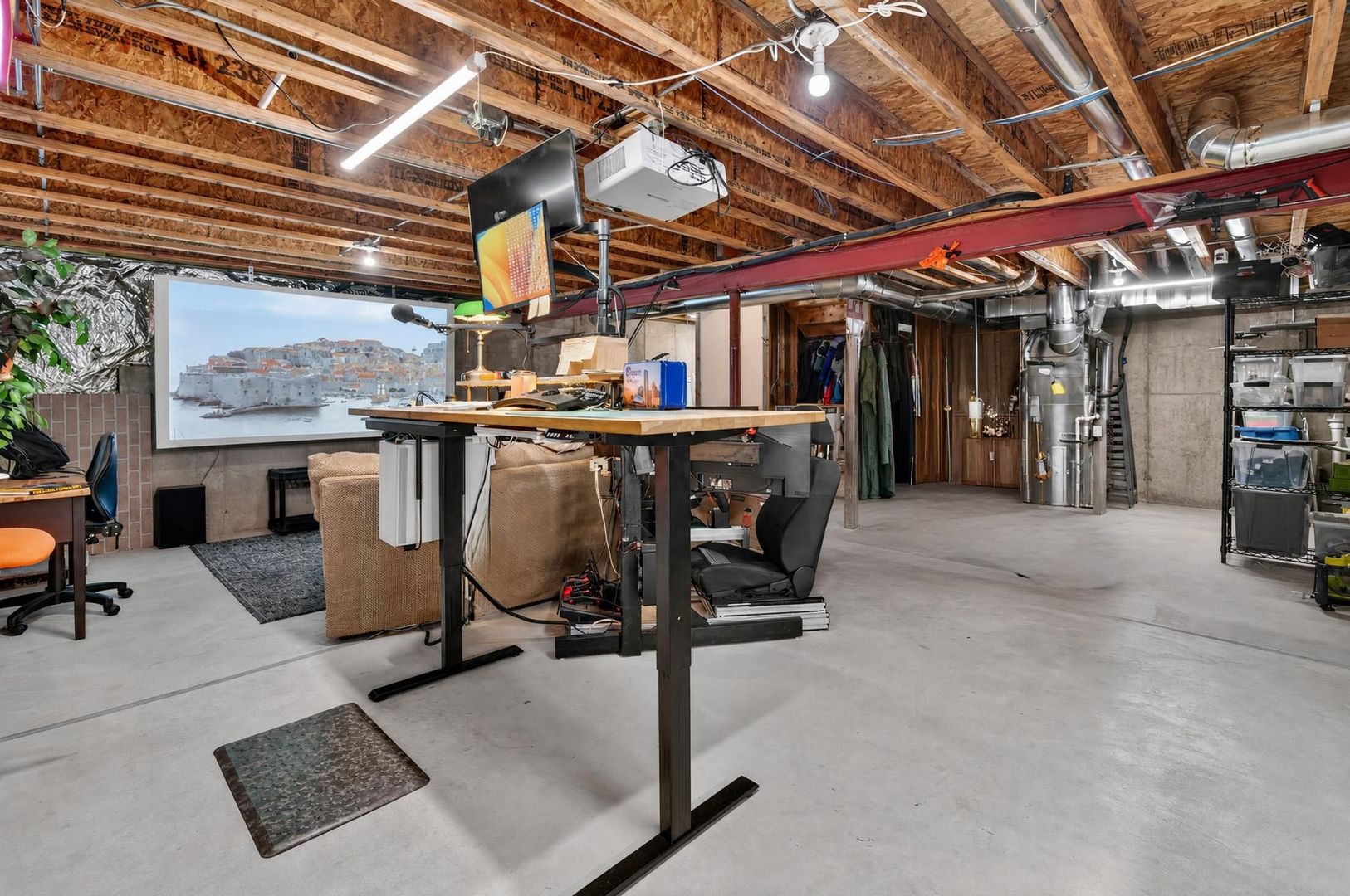 1493 Yosemite Circle