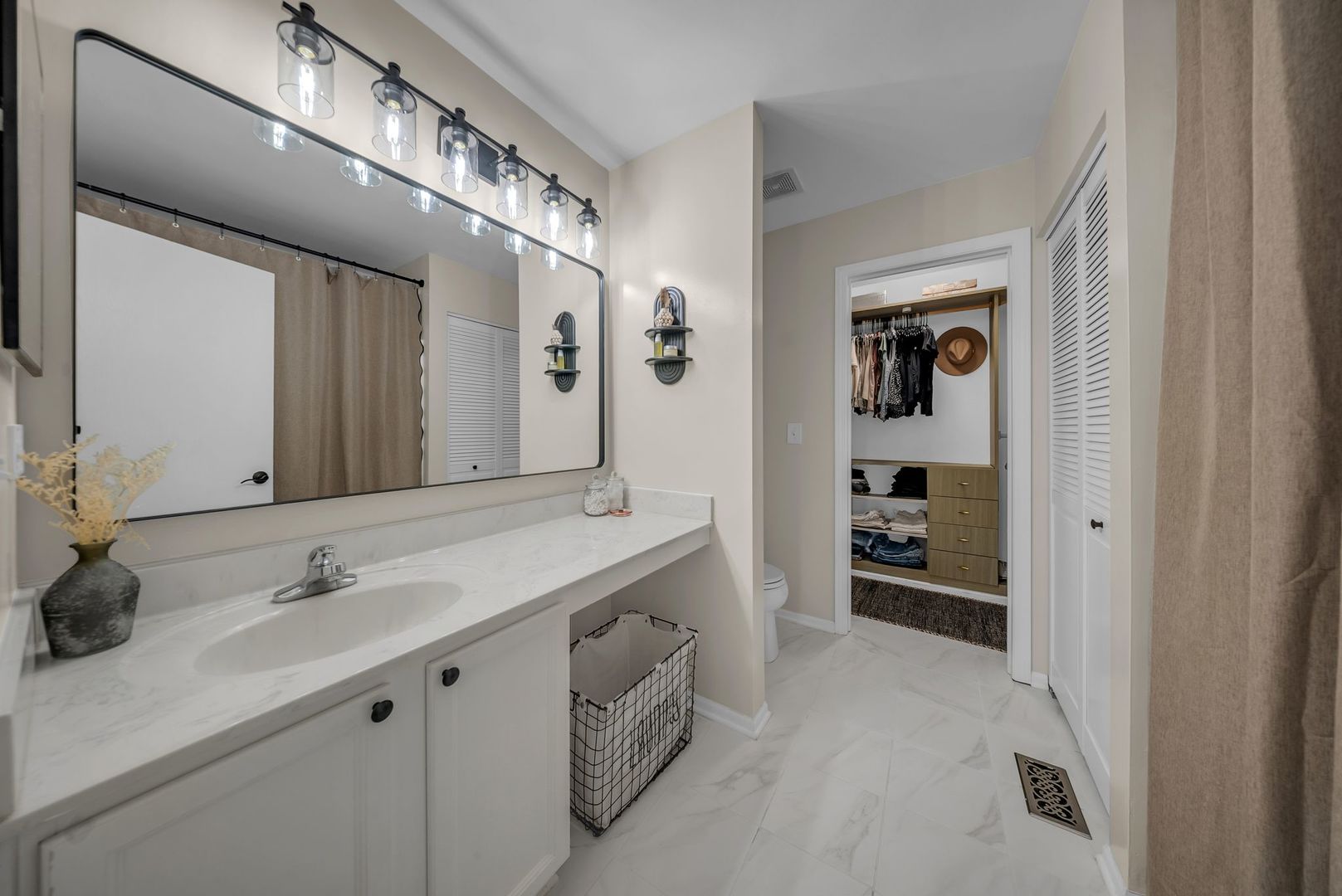 1554 Fox Sedge Trail
