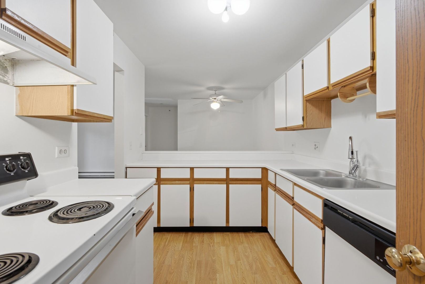 511 Leah Lane Unit: 2C