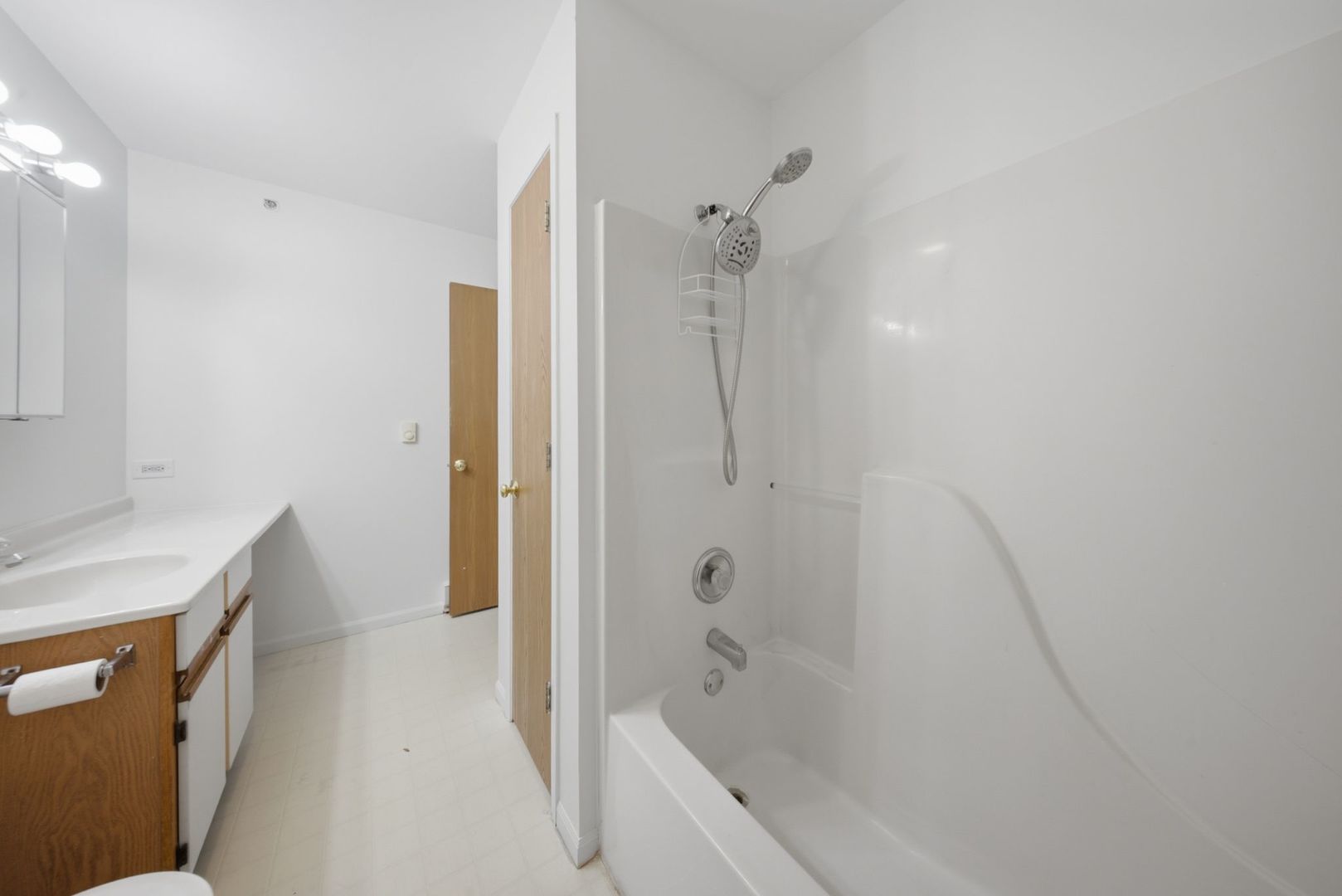 511 Leah Lane Unit: 2C