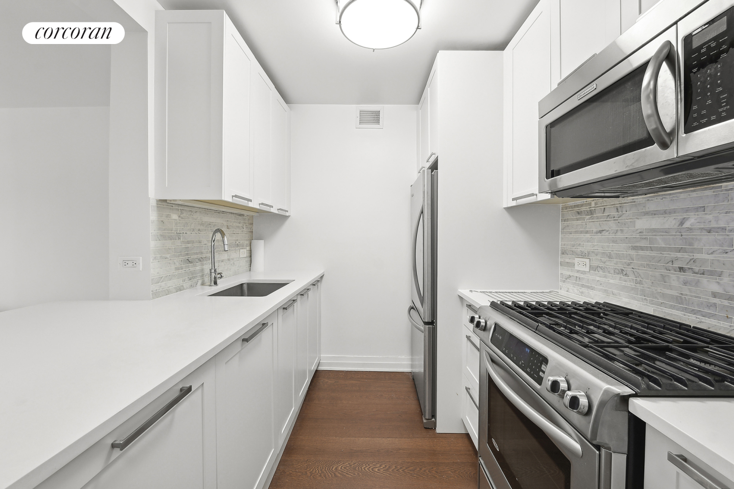 200 E 94TH Street 1012
