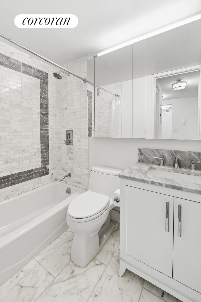200 E 94TH Street 1012
