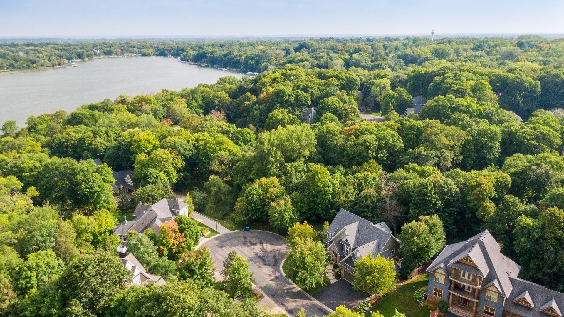 517 Big Woods Boulevard