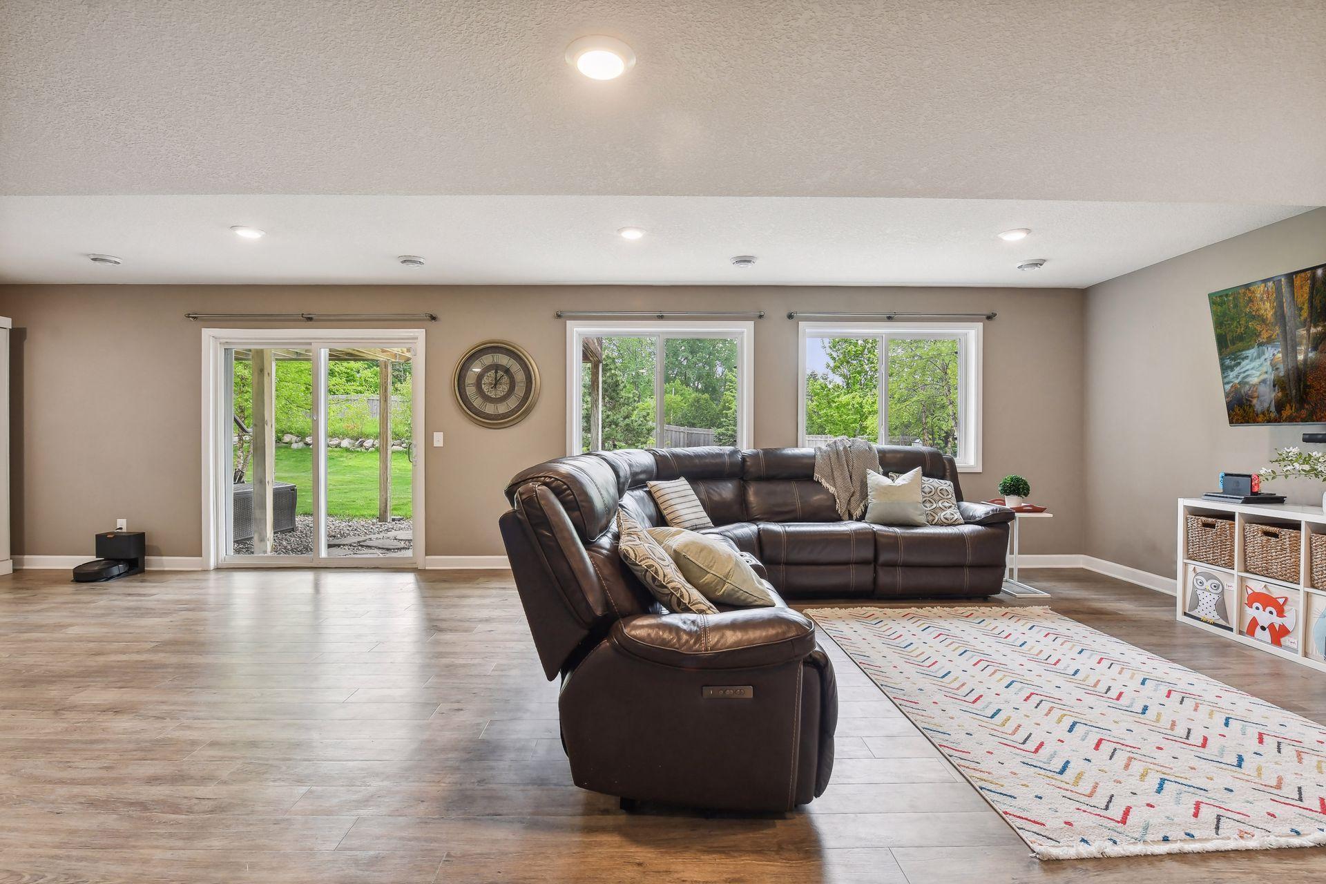 3649 Strawberry Lane