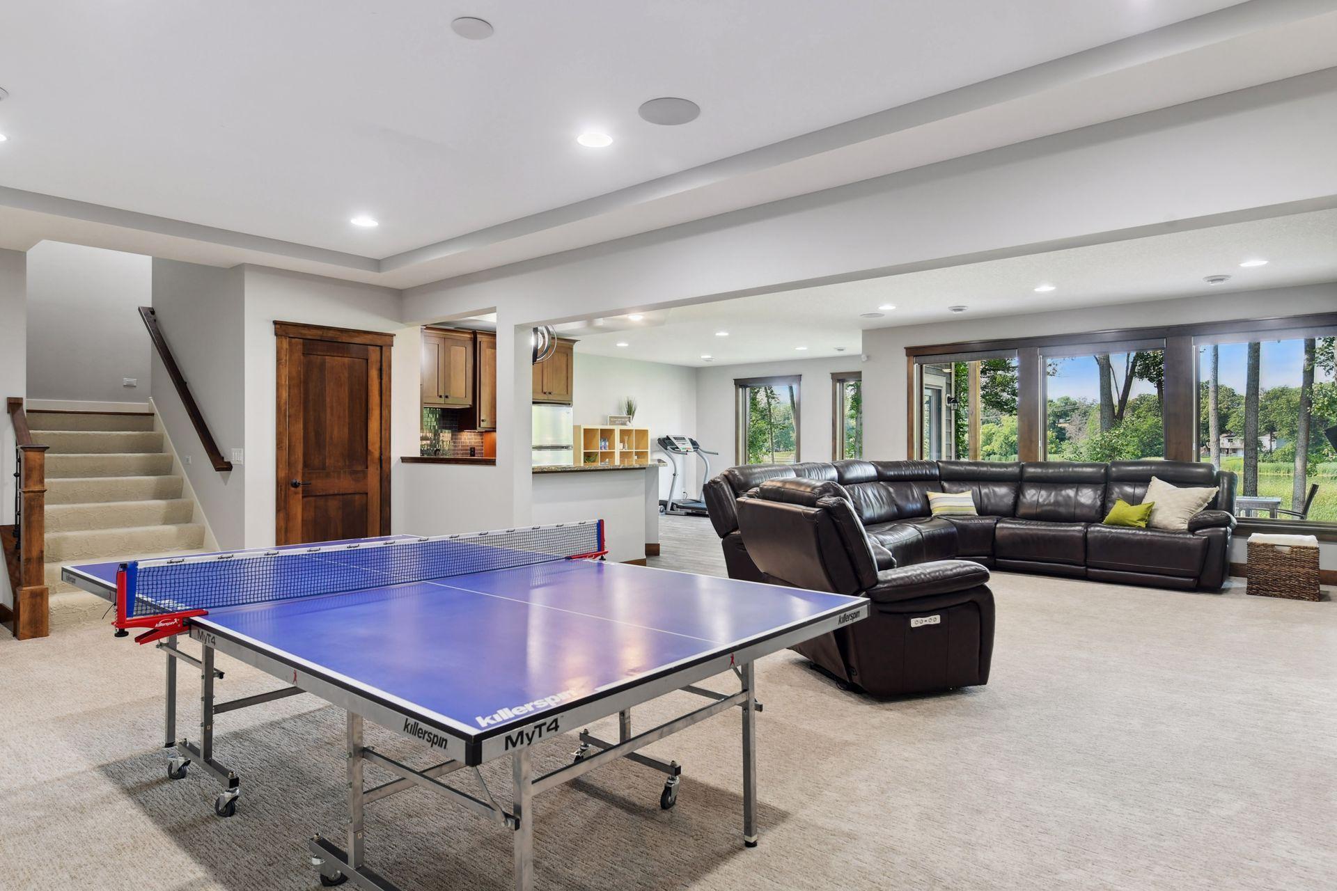 1124 Evergreen Lane N