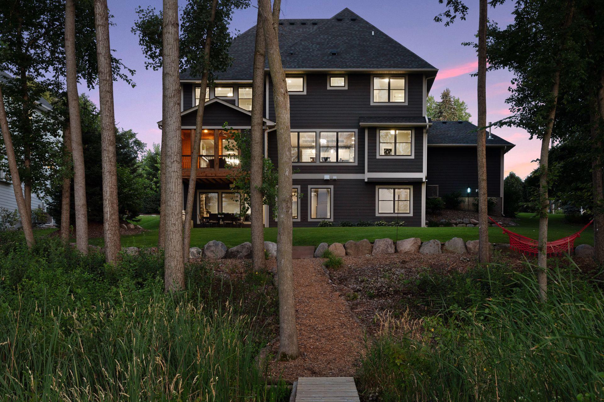 1124 Evergreen Lane N