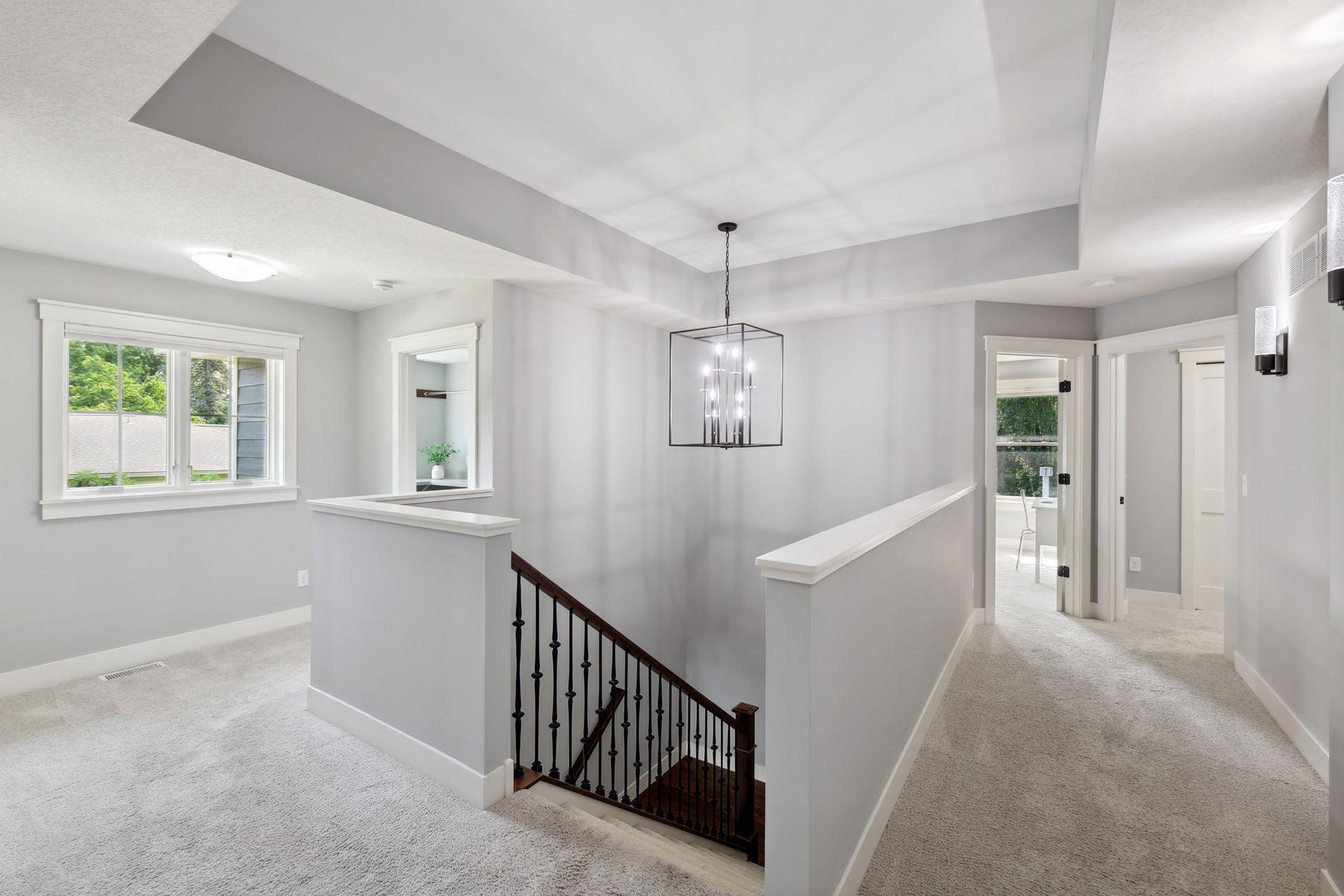 1124 Evergreen Lane N