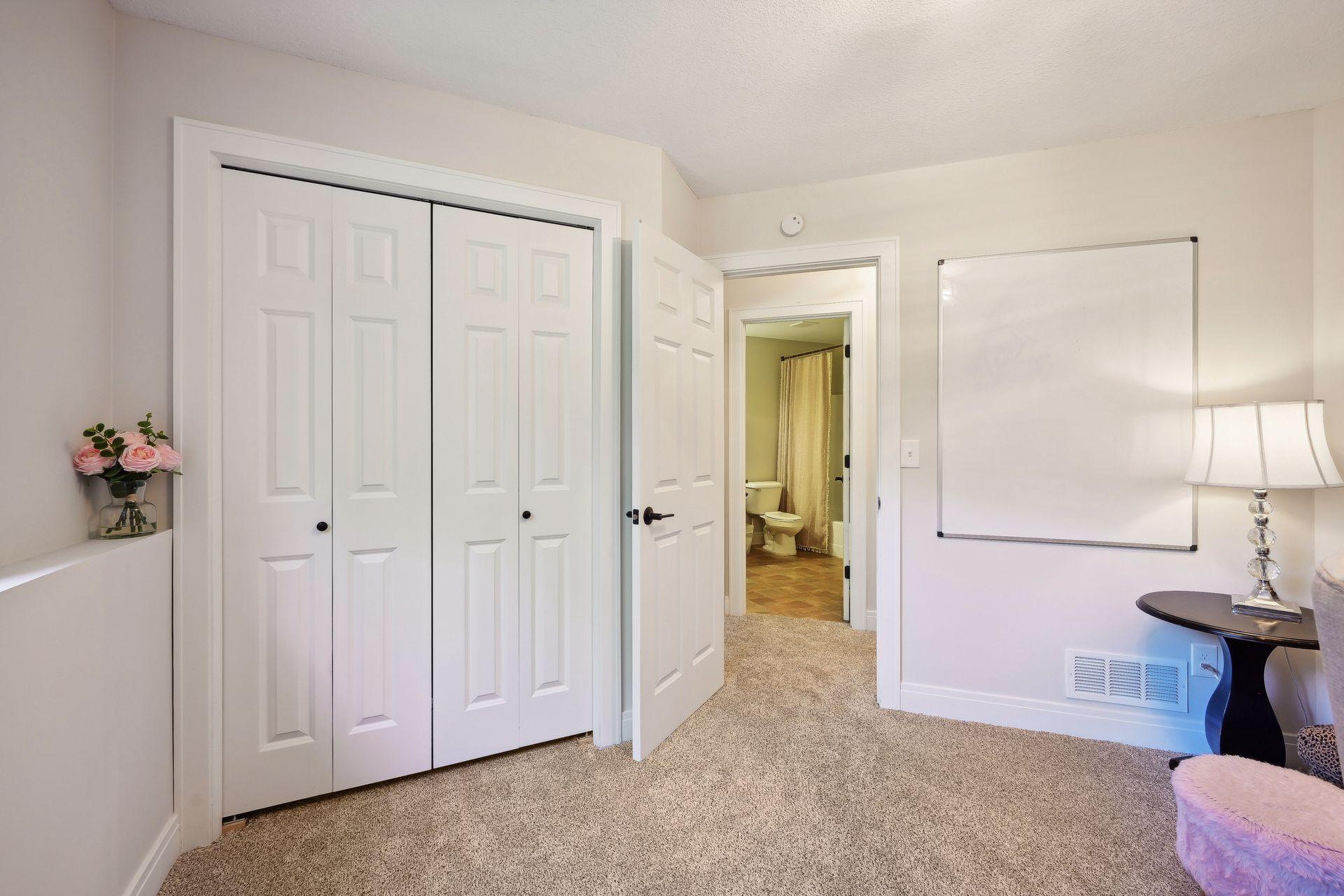 17208 Staples Street NE