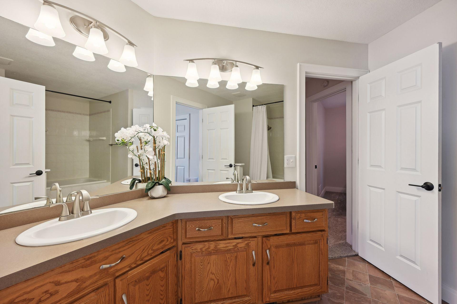 17208 Staples Street NE