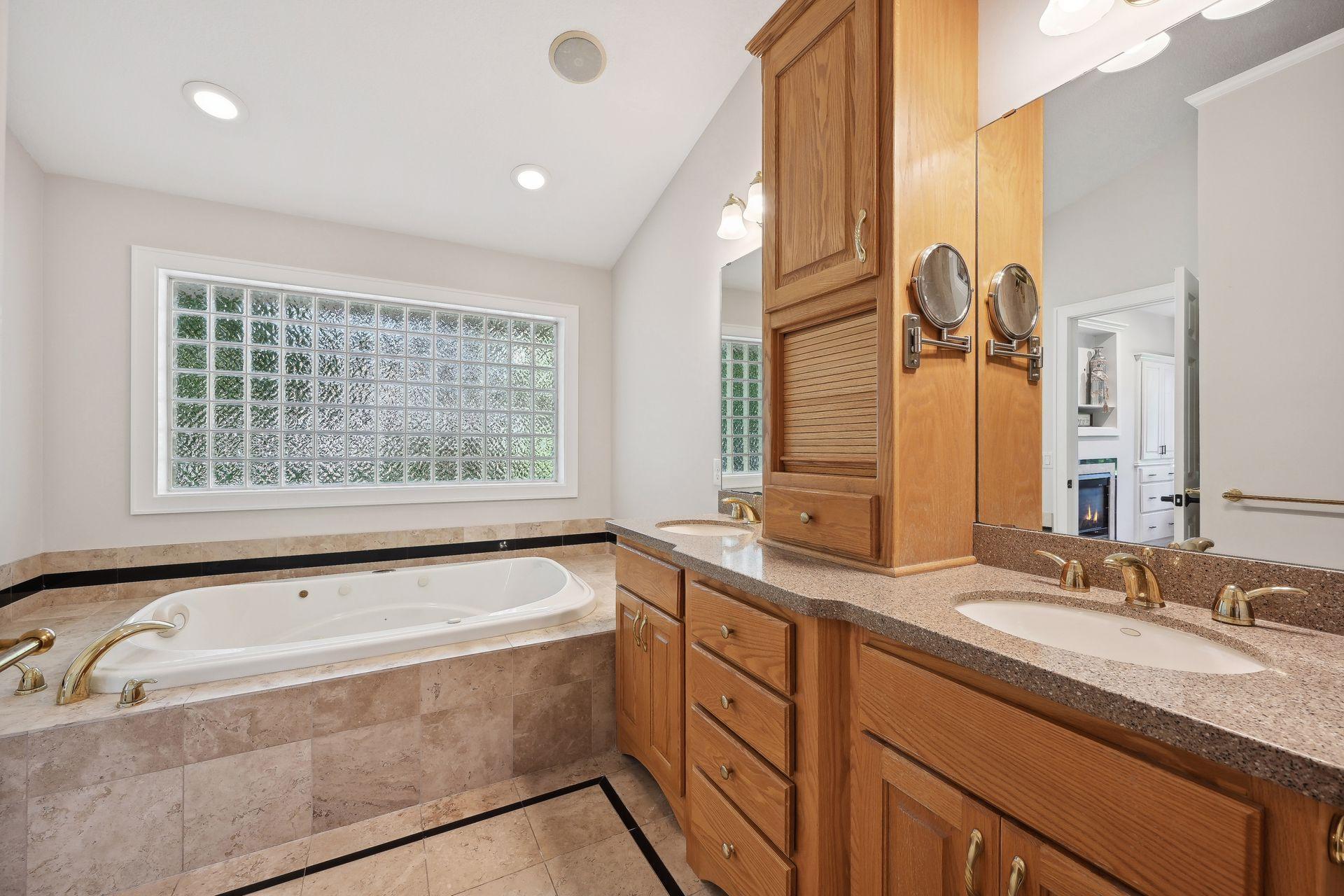 17208 Staples Street NE