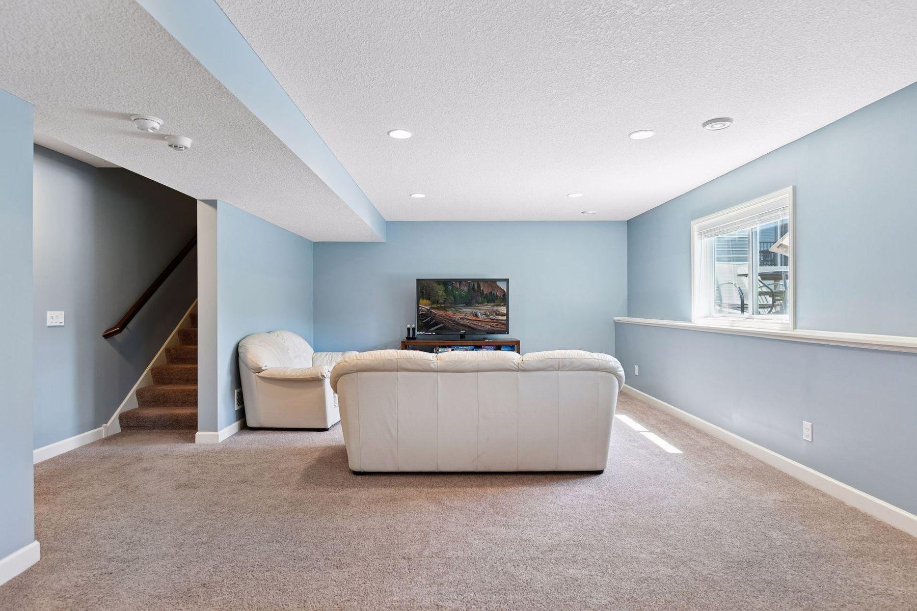 3609 Strawberry Lane