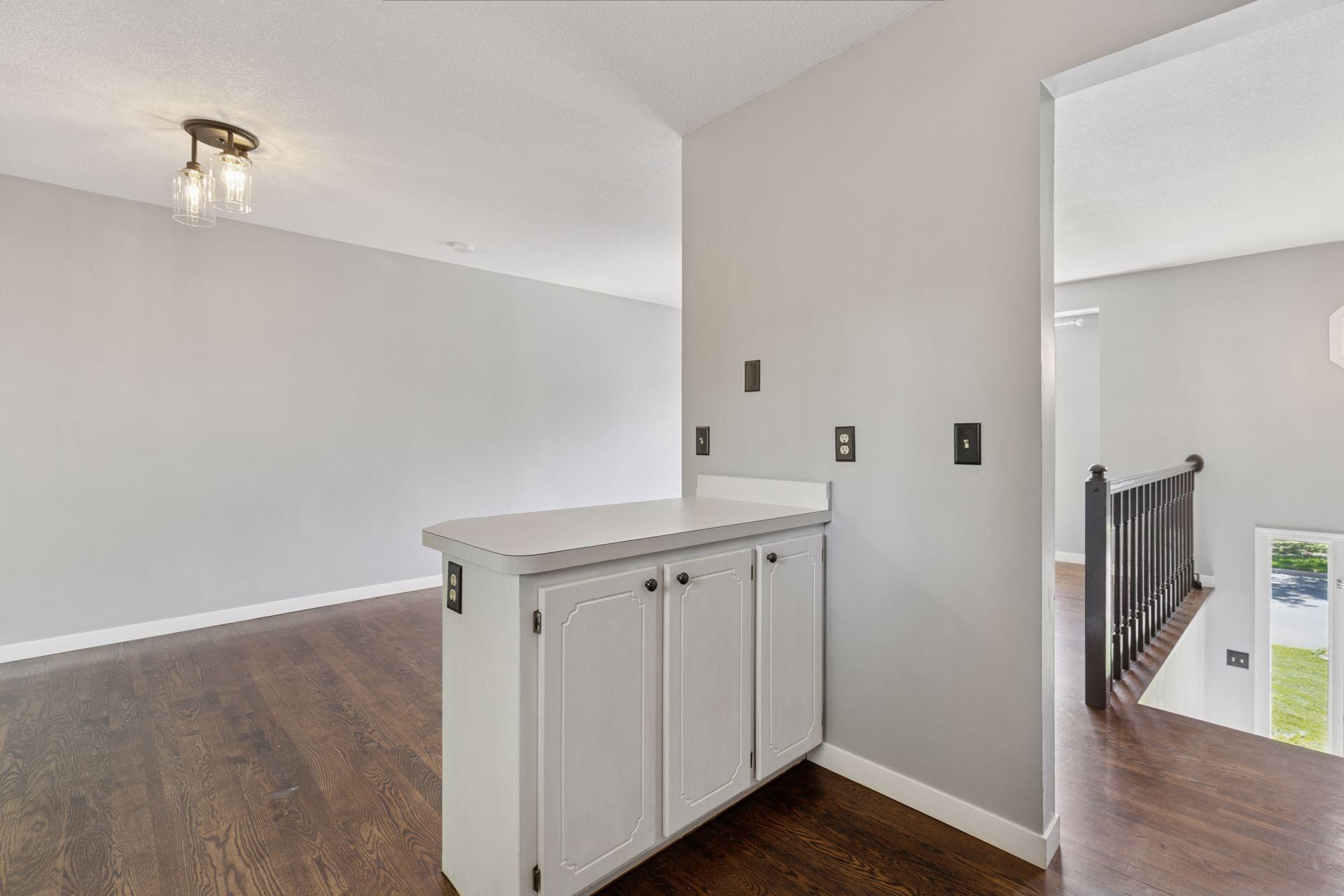 1604 Viking Drive
