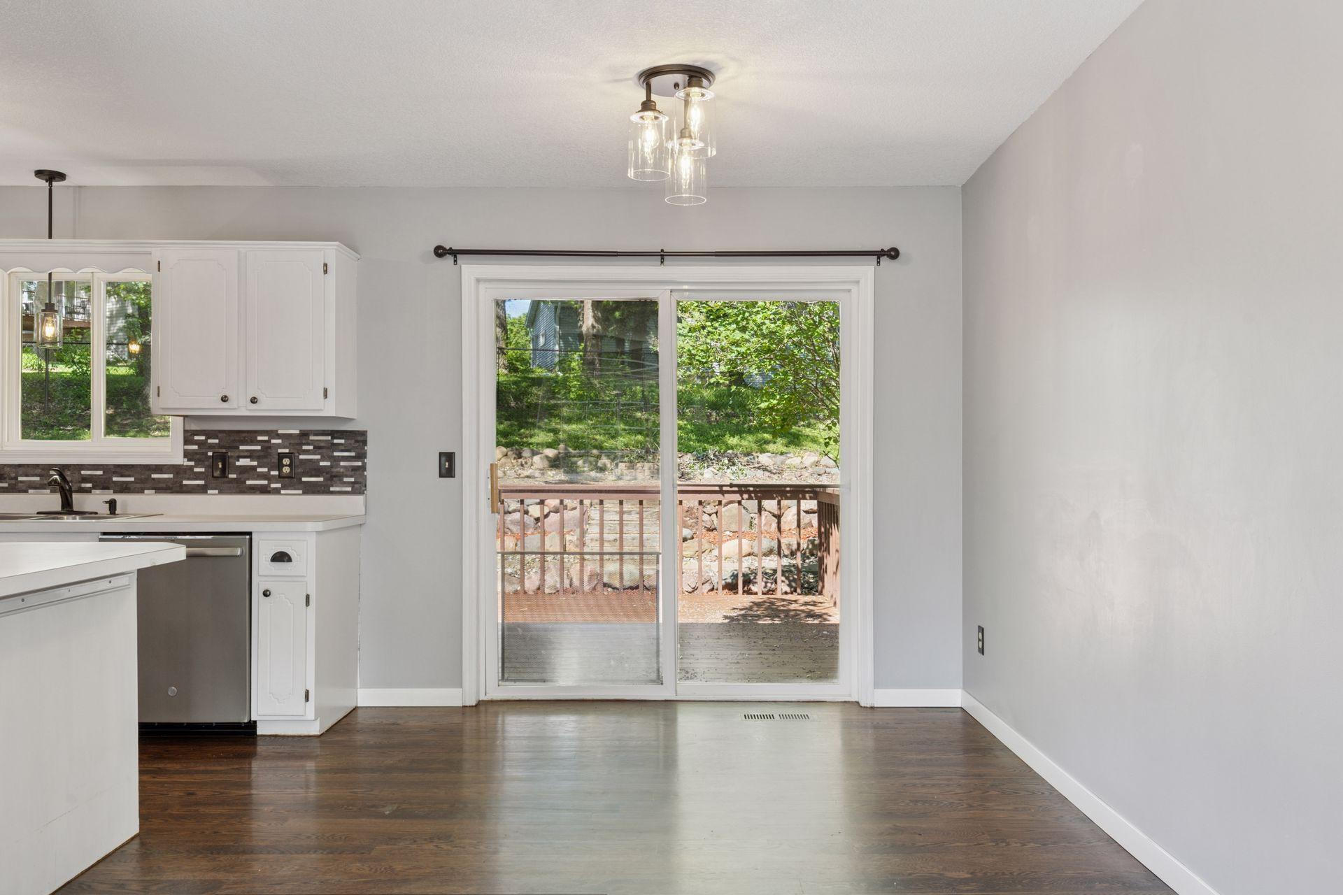 1604 Viking Drive