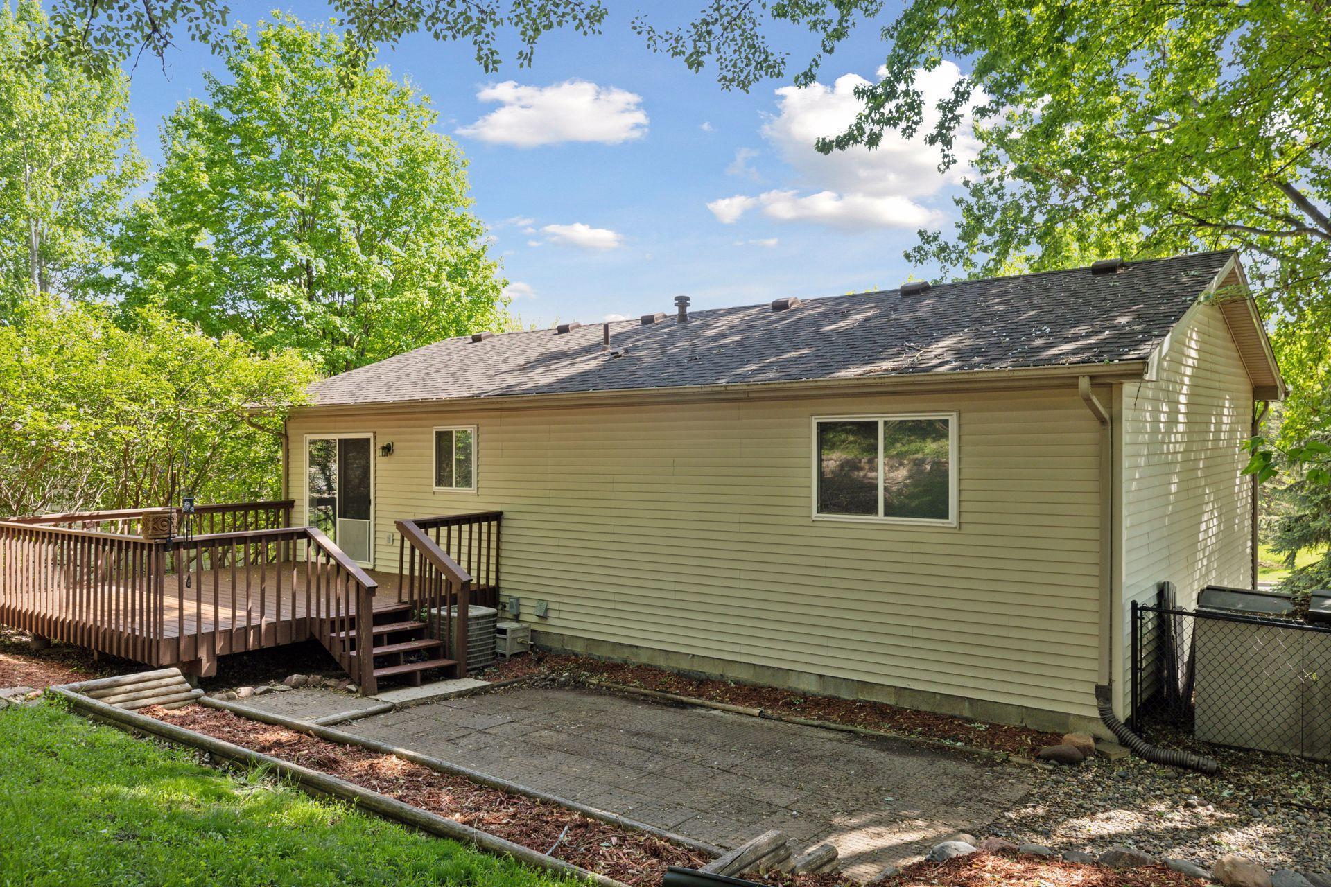 1604 Viking Drive