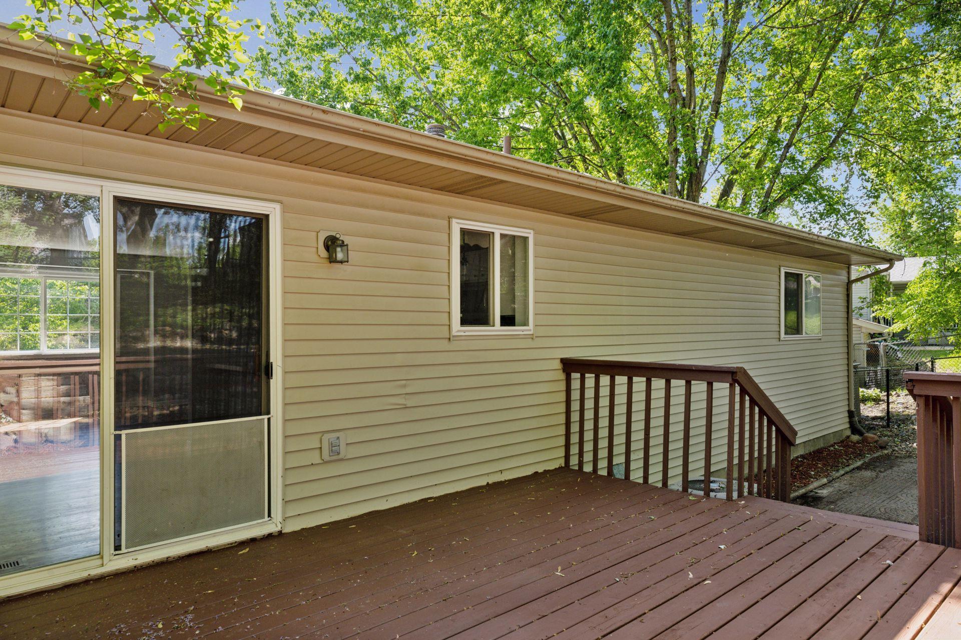 1604 Viking Drive