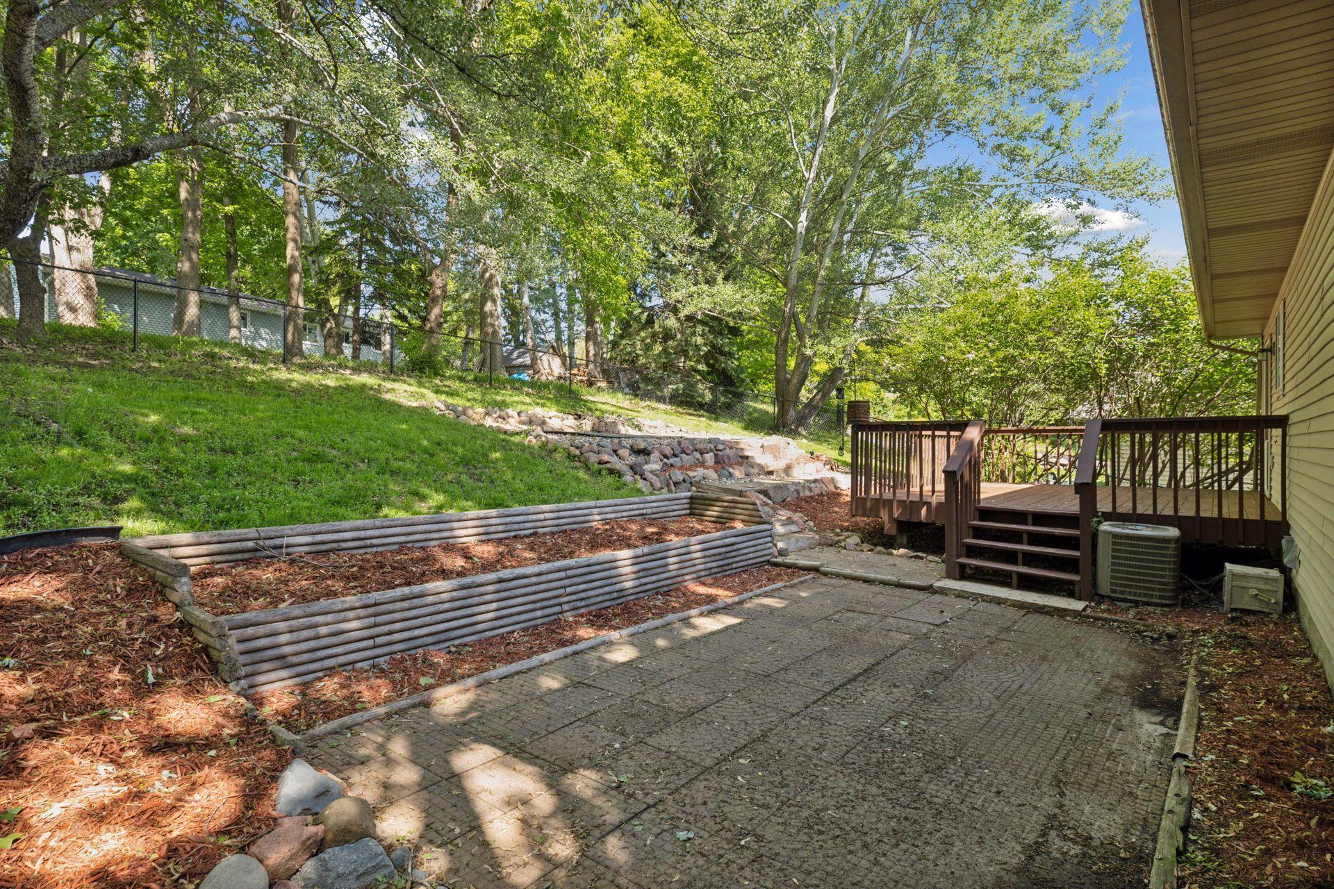 1604 Viking Drive
