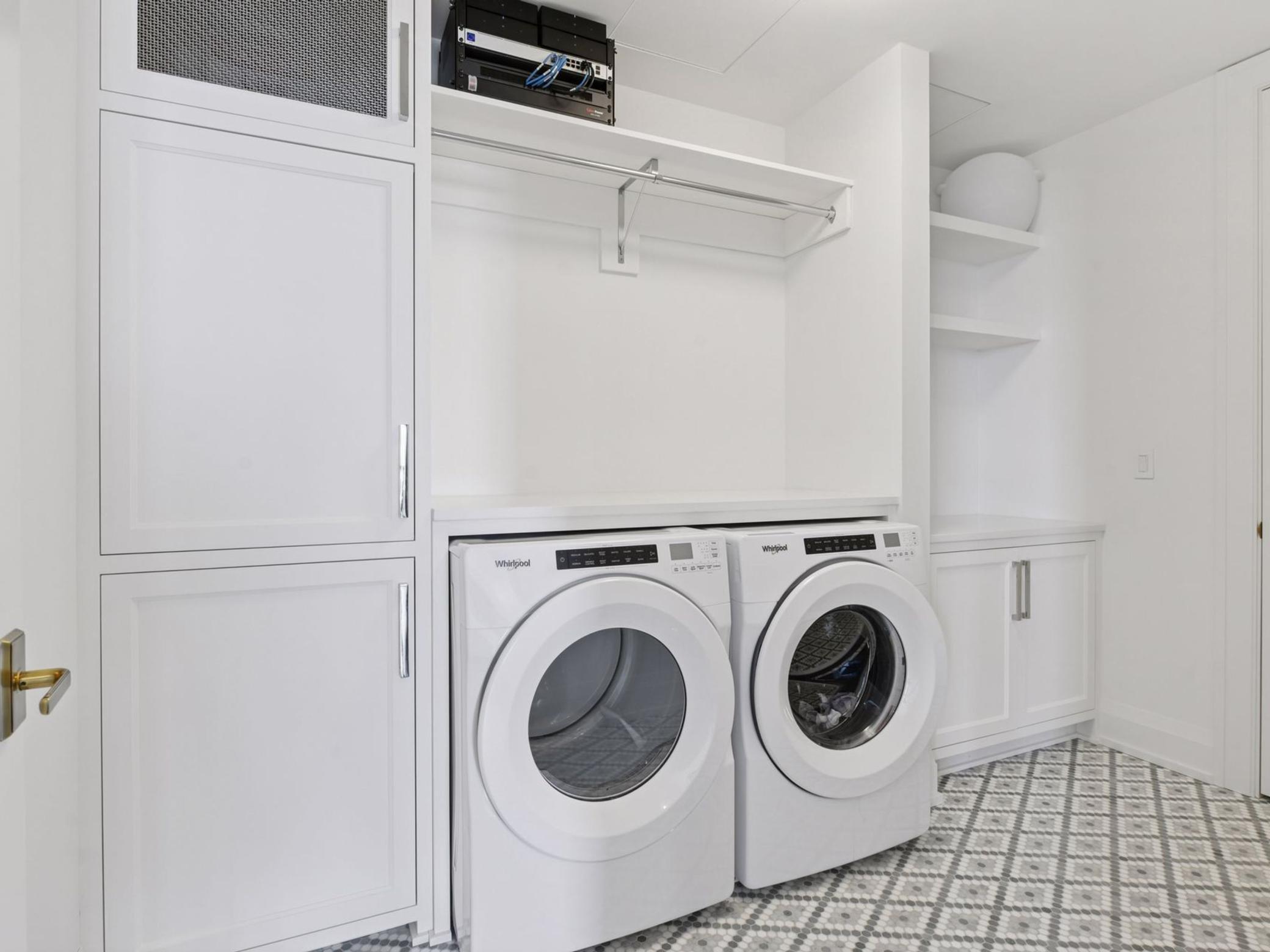 1111 W River Parkway Unit: 33A