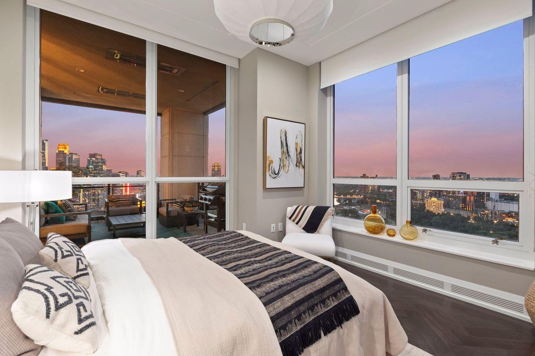 1111 W River Parkway Unit: 26A