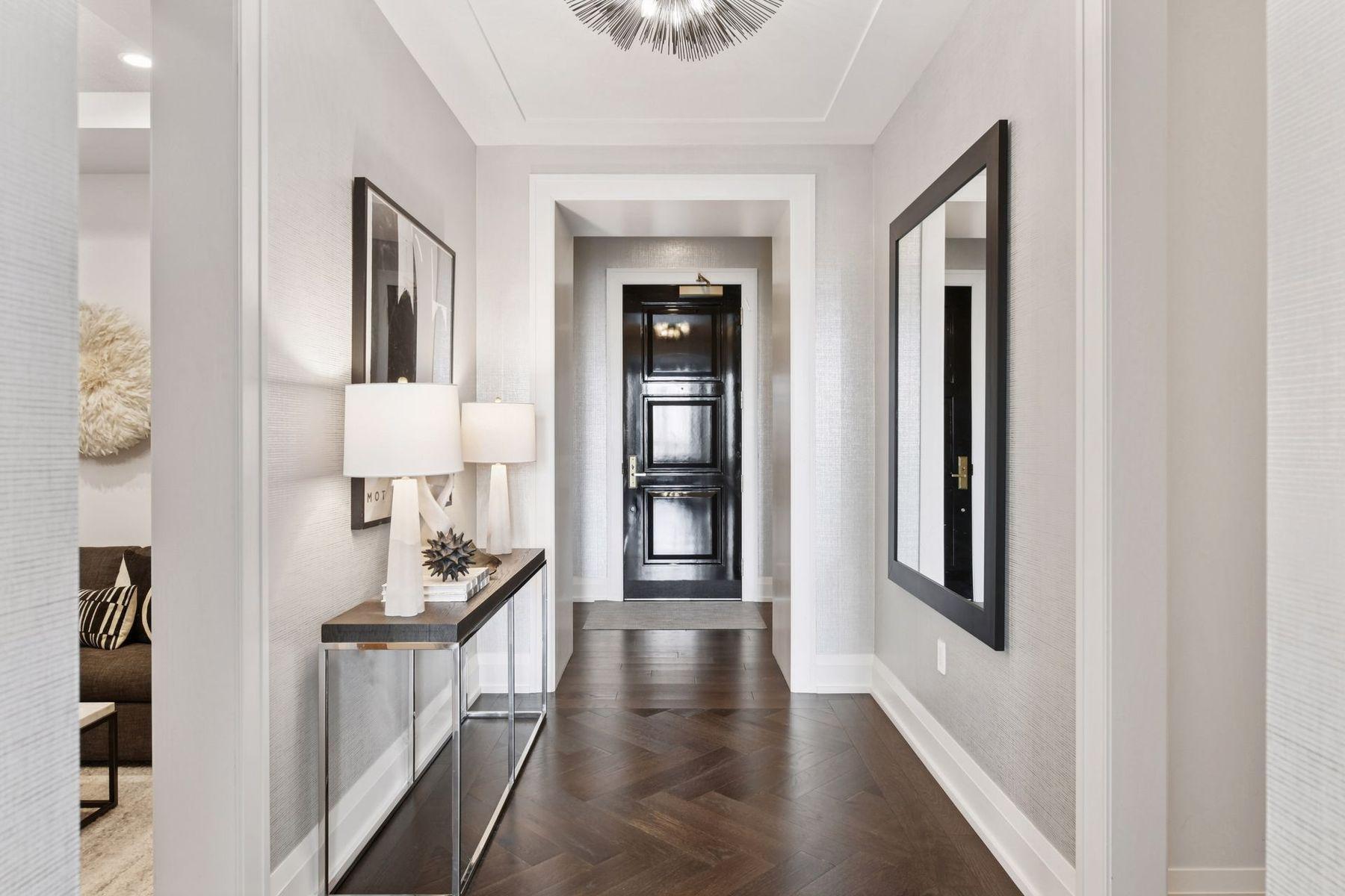 1111 W River Parkway Unit: 26A