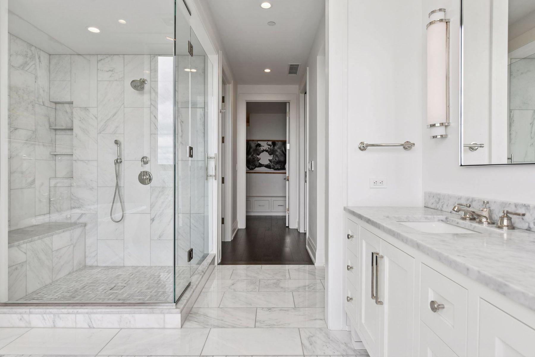 1111 W River Parkway Unit: 26A