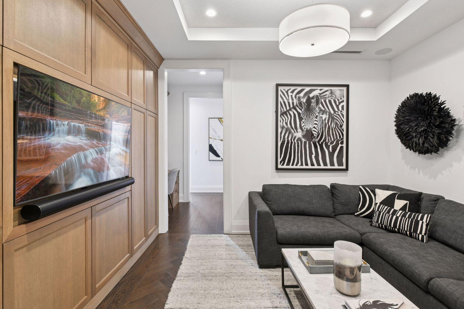 1111 W River Parkway Unit: 26A