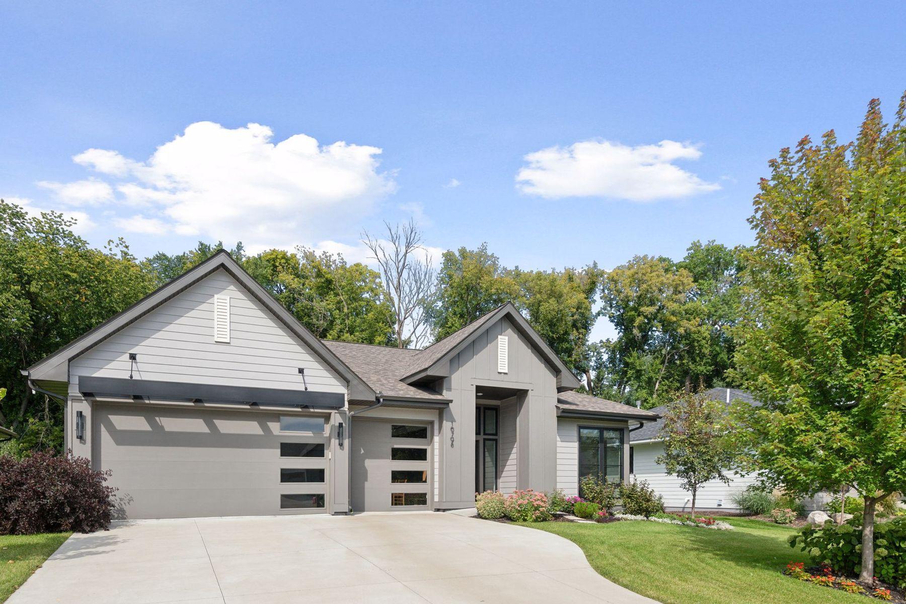 16798 Stirrup Lane