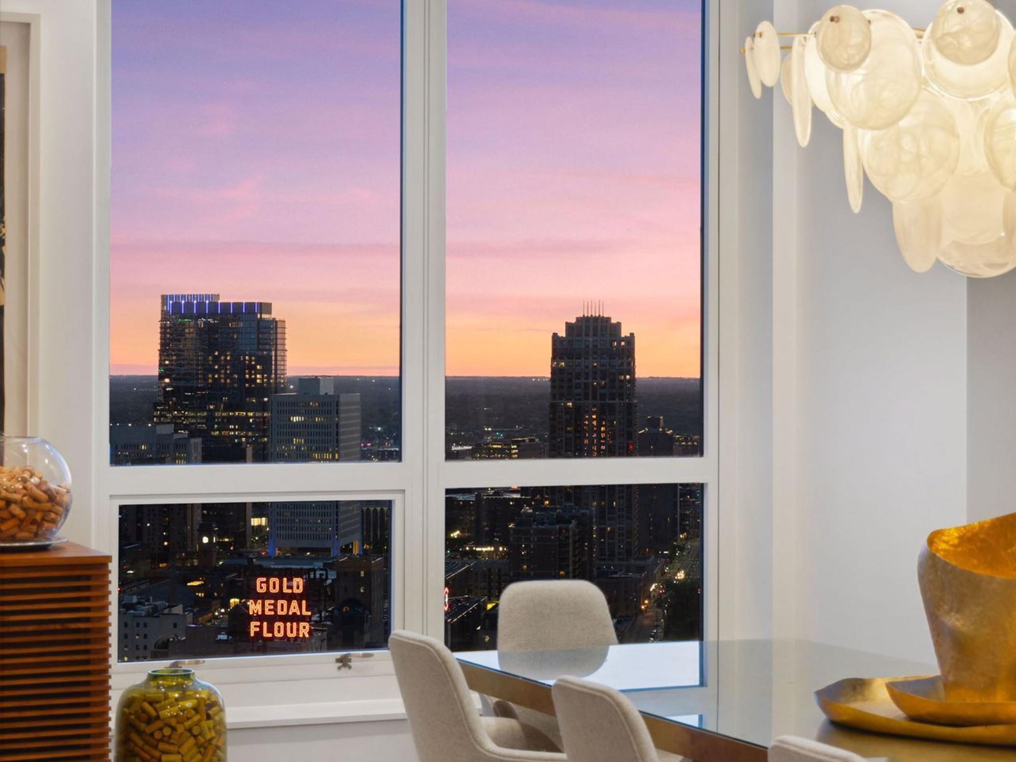 1111 W River Parkway Unit: 33A