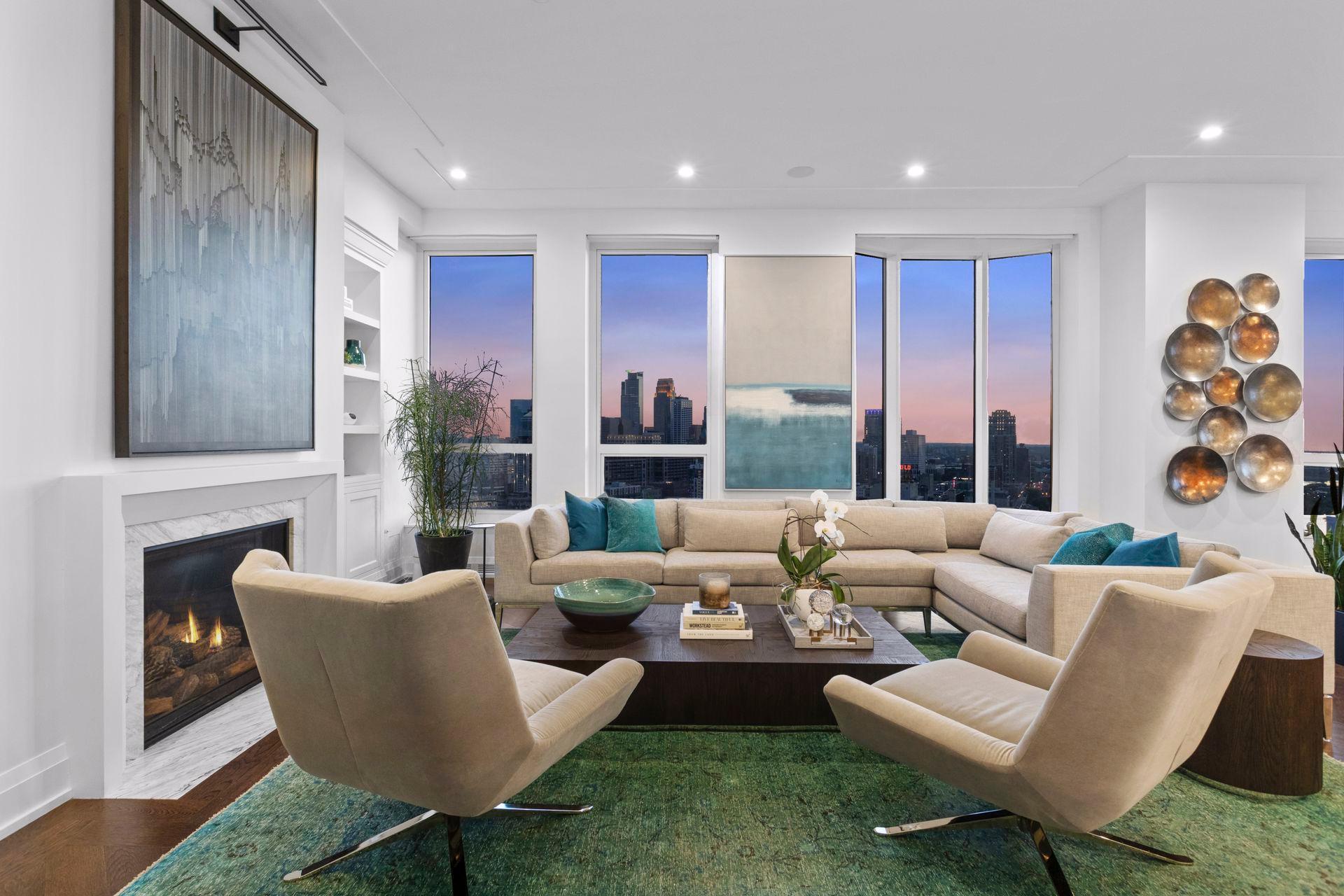 1111 W River Parkway Unit: 26A