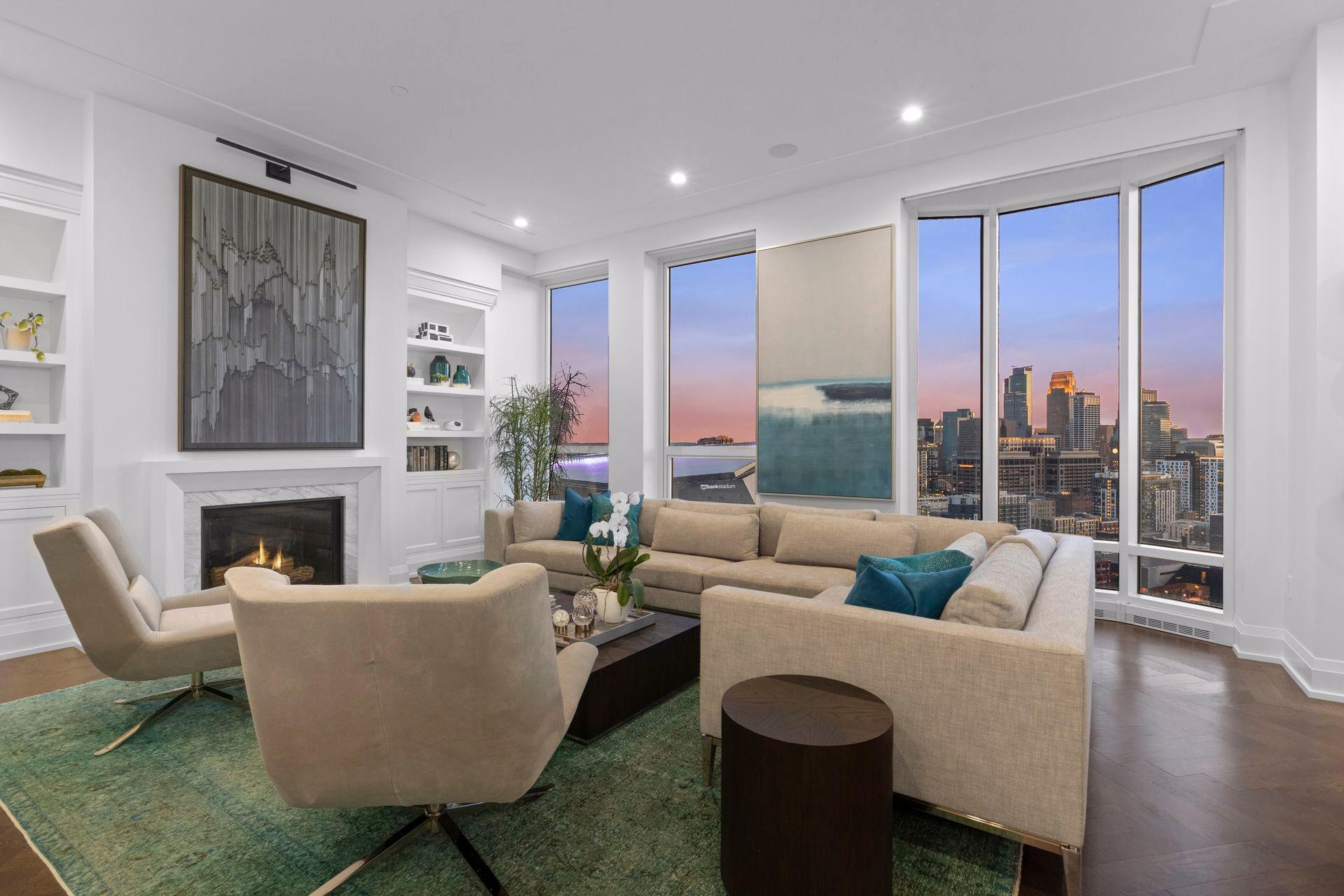 1111 W River Parkway Unit: 26A