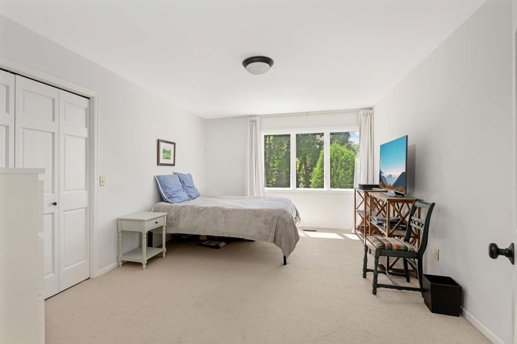 2255 French Creek Circle