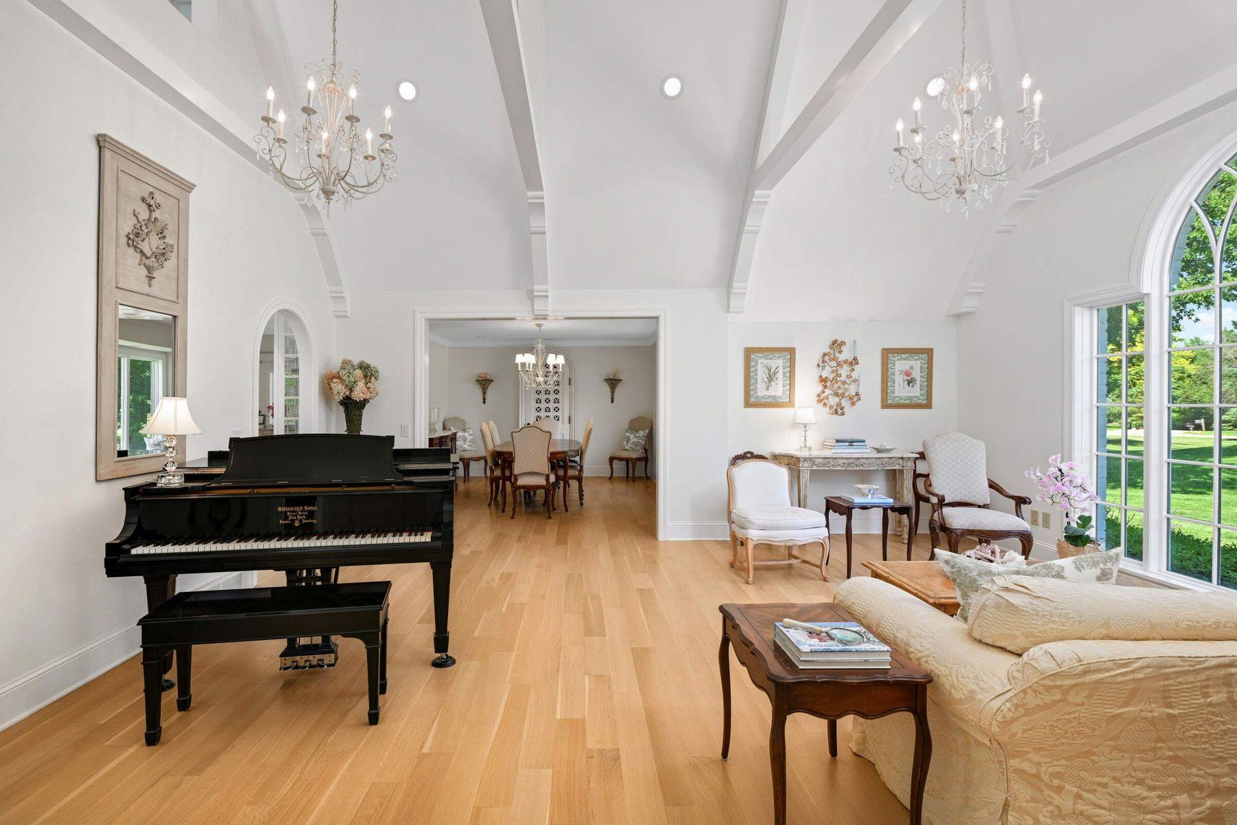 2255 French Creek Circle