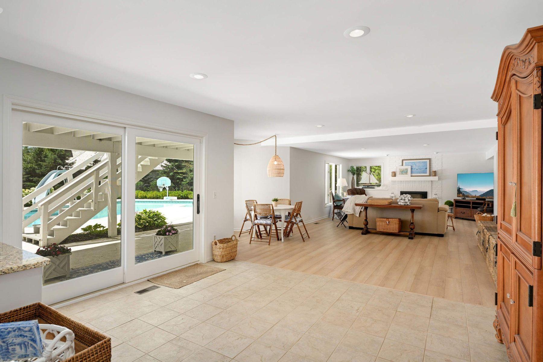 2255 French Creek Circle